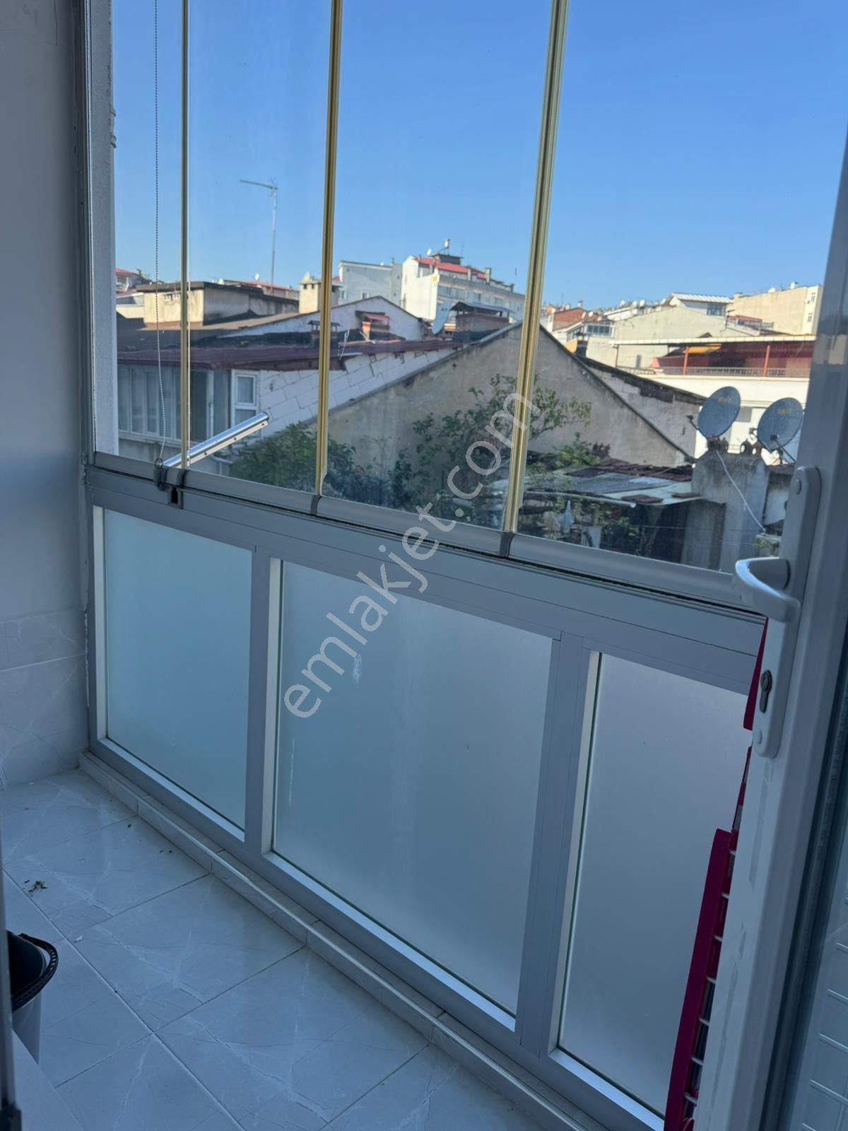 Ağabali Caddesi Üzeri Full Eşyalı Kiralık Daire - Görsel 17