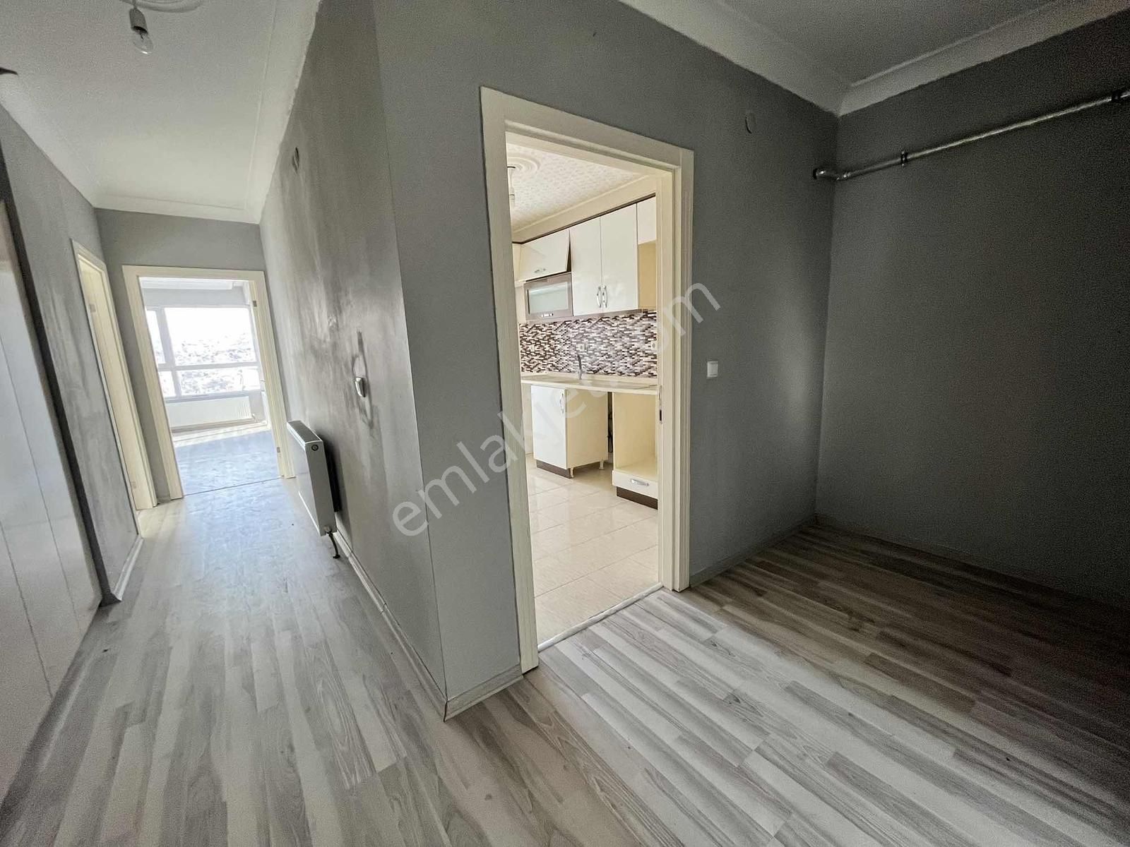 Avantaj'dan Yeşilbayır'da Cadde Üzeri Geniş 5+1 Kiralık Dublex - Görsel 10