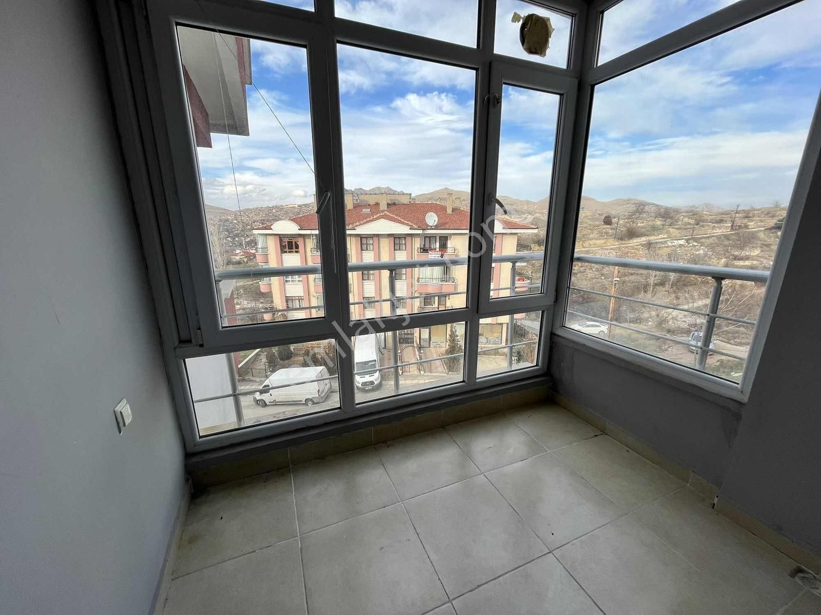 Avantaj'dan Yeşilbayır'da Cadde Üzeri Geniş 5+1 Kiralık Dublex - Görsel 5