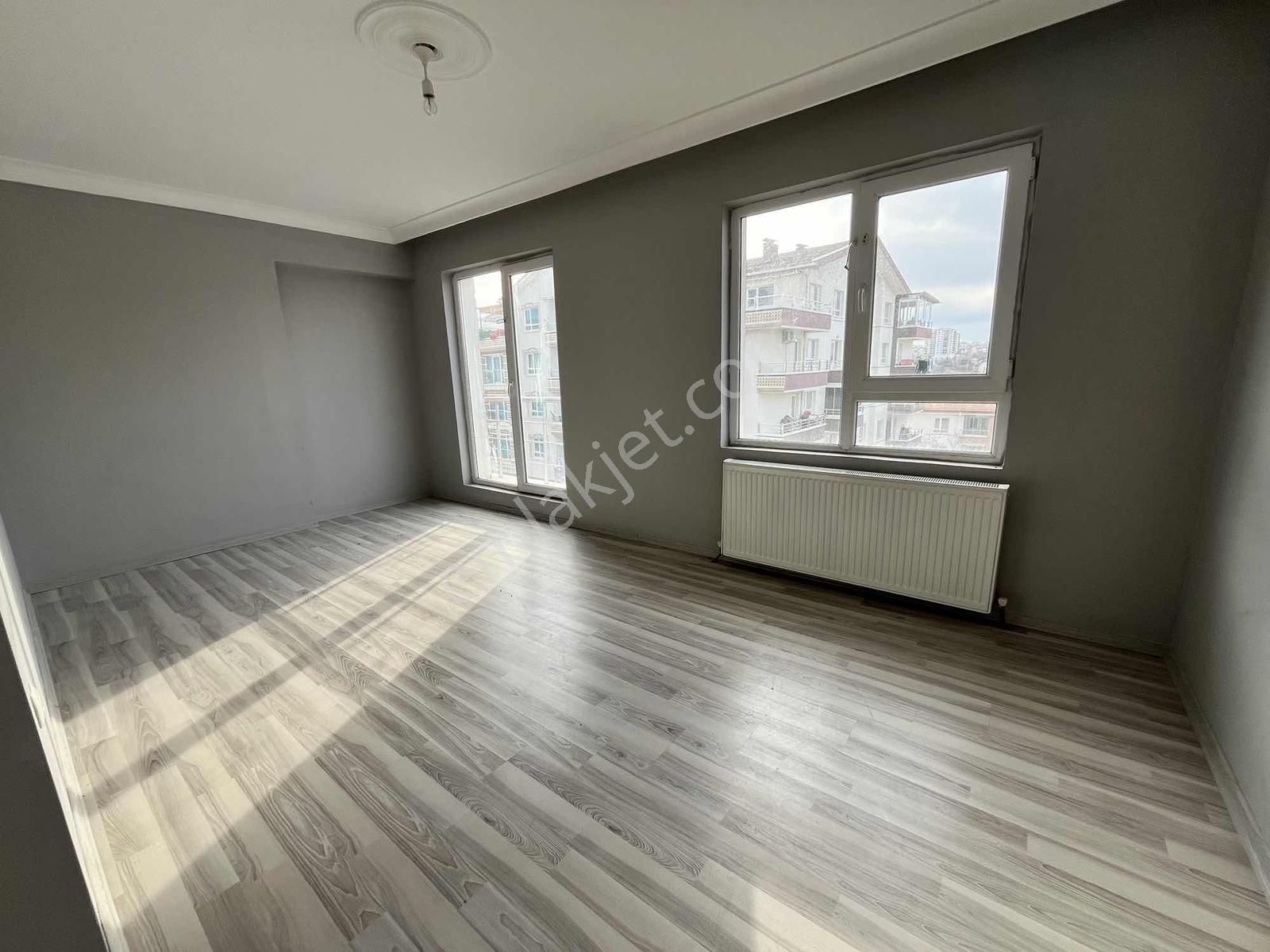 Avantaj'dan Yeşilbayır'da Cadde Üzeri Geniş 5+1 Kiralık Dublex - Görsel 15