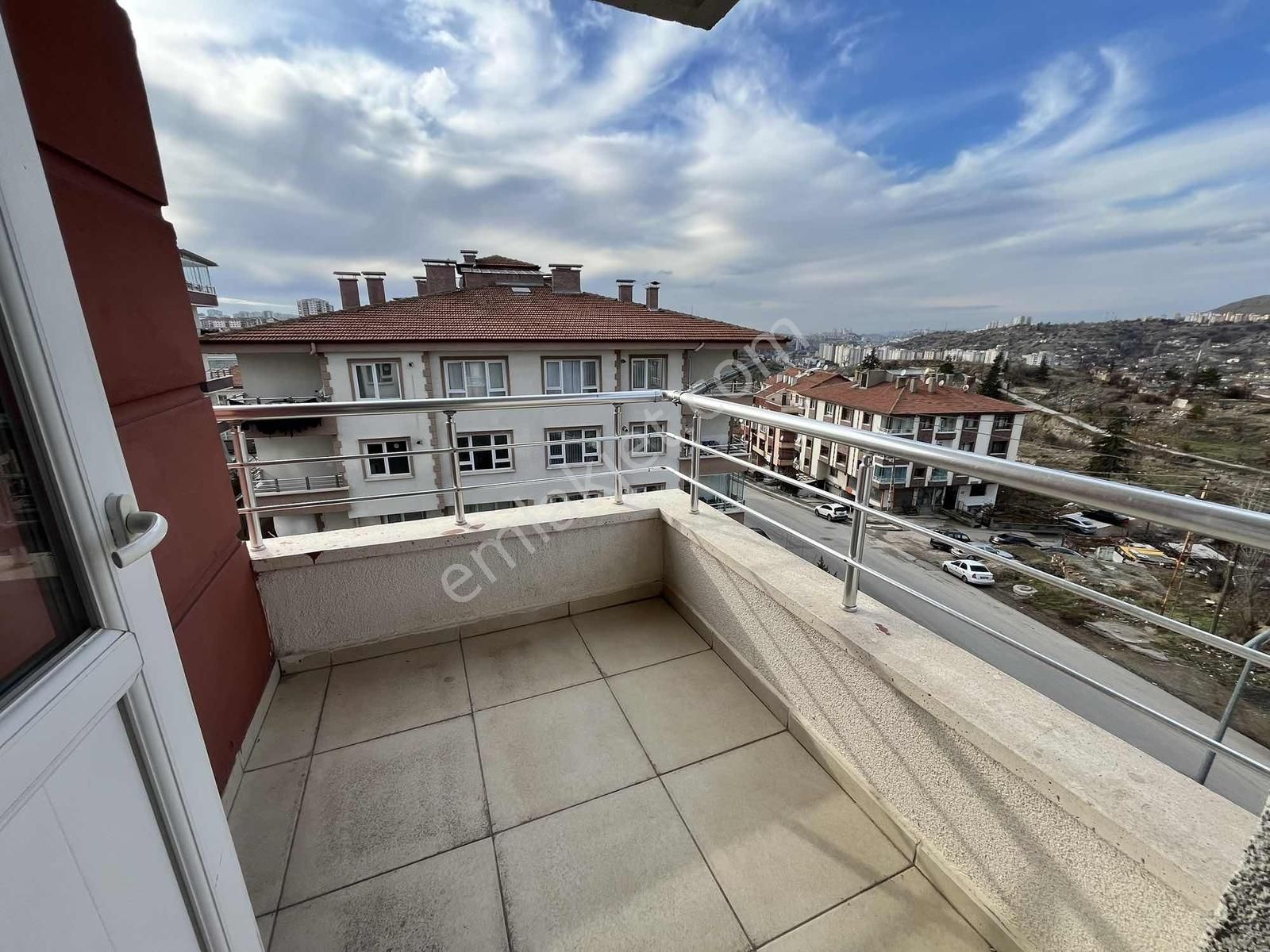 Avantaj'dan Yeşilbayır'da Cadde Üzeri Geniş 5+1 Kiralık Dublex - Görsel 24