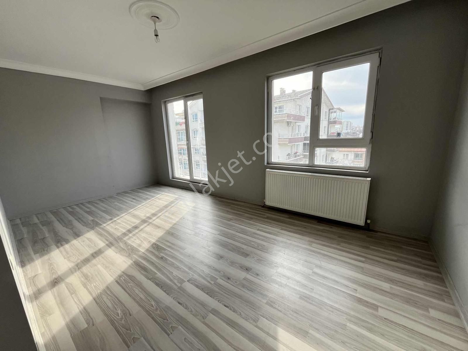 Avantaj'dan Yeşilbayır'da Cadde Üzeri Geniş 5+1 Kiralık Dublex - Görsel 4