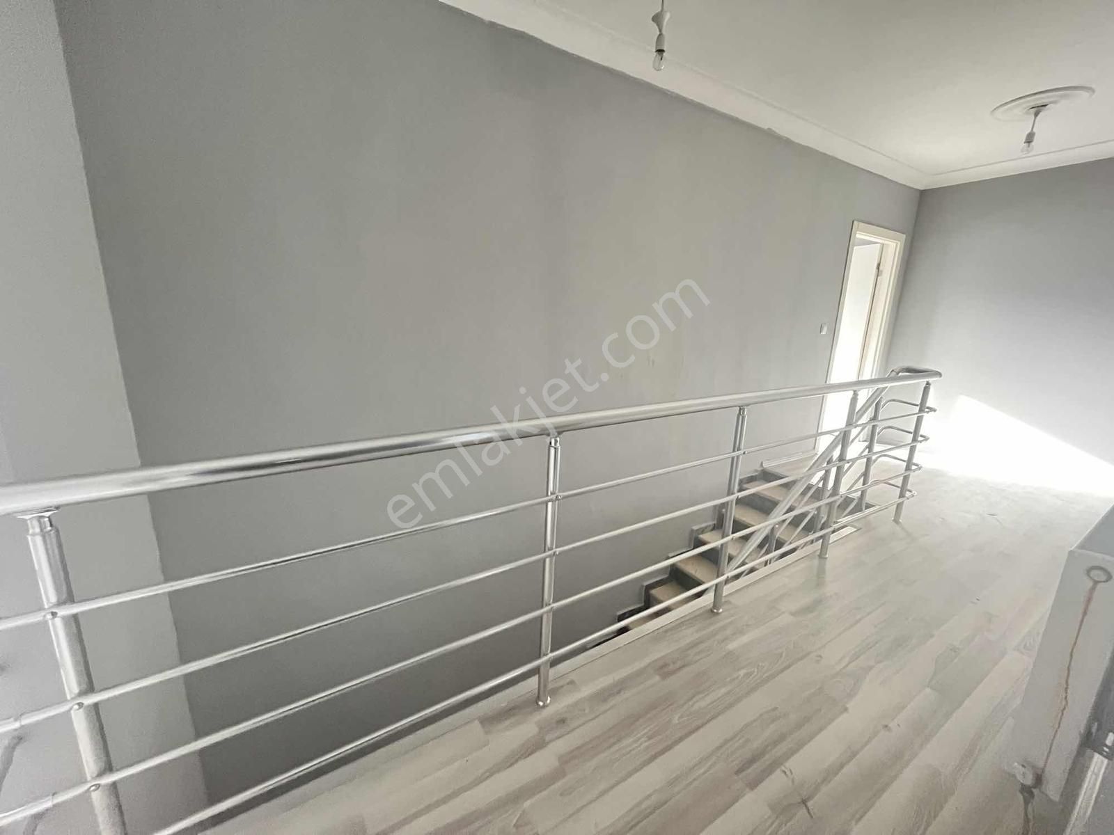 Avantaj'dan Yeşilbayır'da Cadde Üzeri Geniş 5+1 Kiralık Dublex - Görsel 11