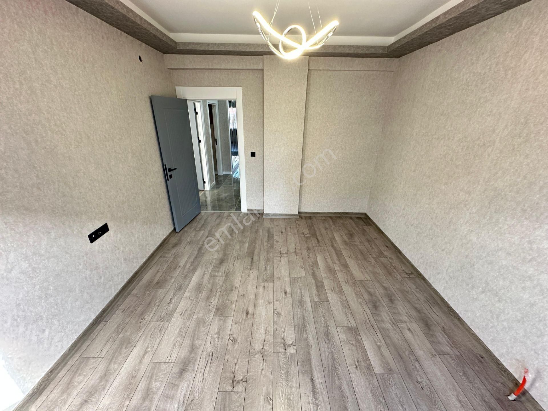 Eçiören'de Fiyatı Uygun Köşe Başı Ön Cephe Full Yapılı Sıfır 3+1 Daire - Görsel 16