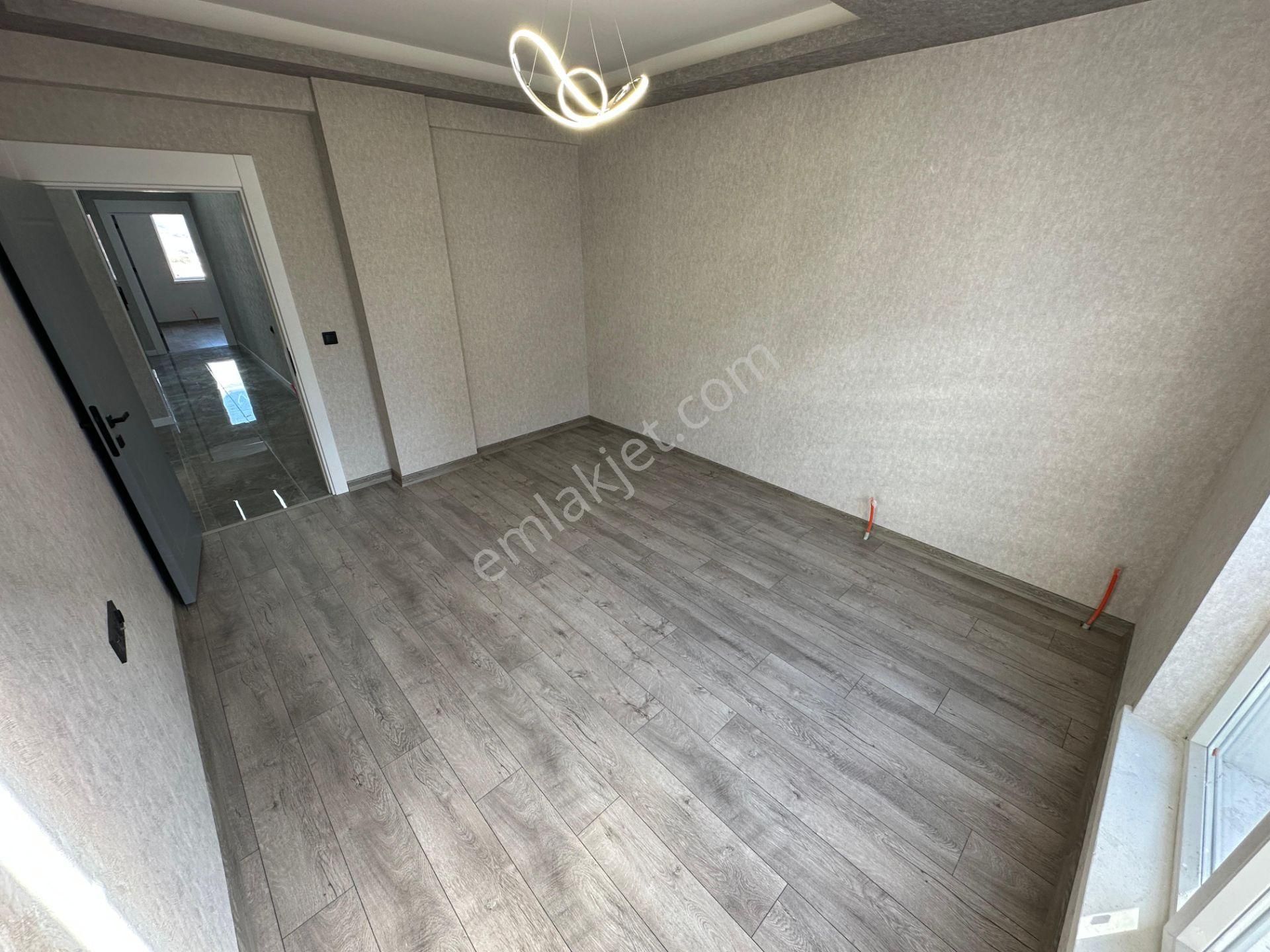 Eçiören'de Fiyatı Uygun Köşe Başı Ön Cephe Full Yapılı Sıfır 3+1 Daire - Görsel 10