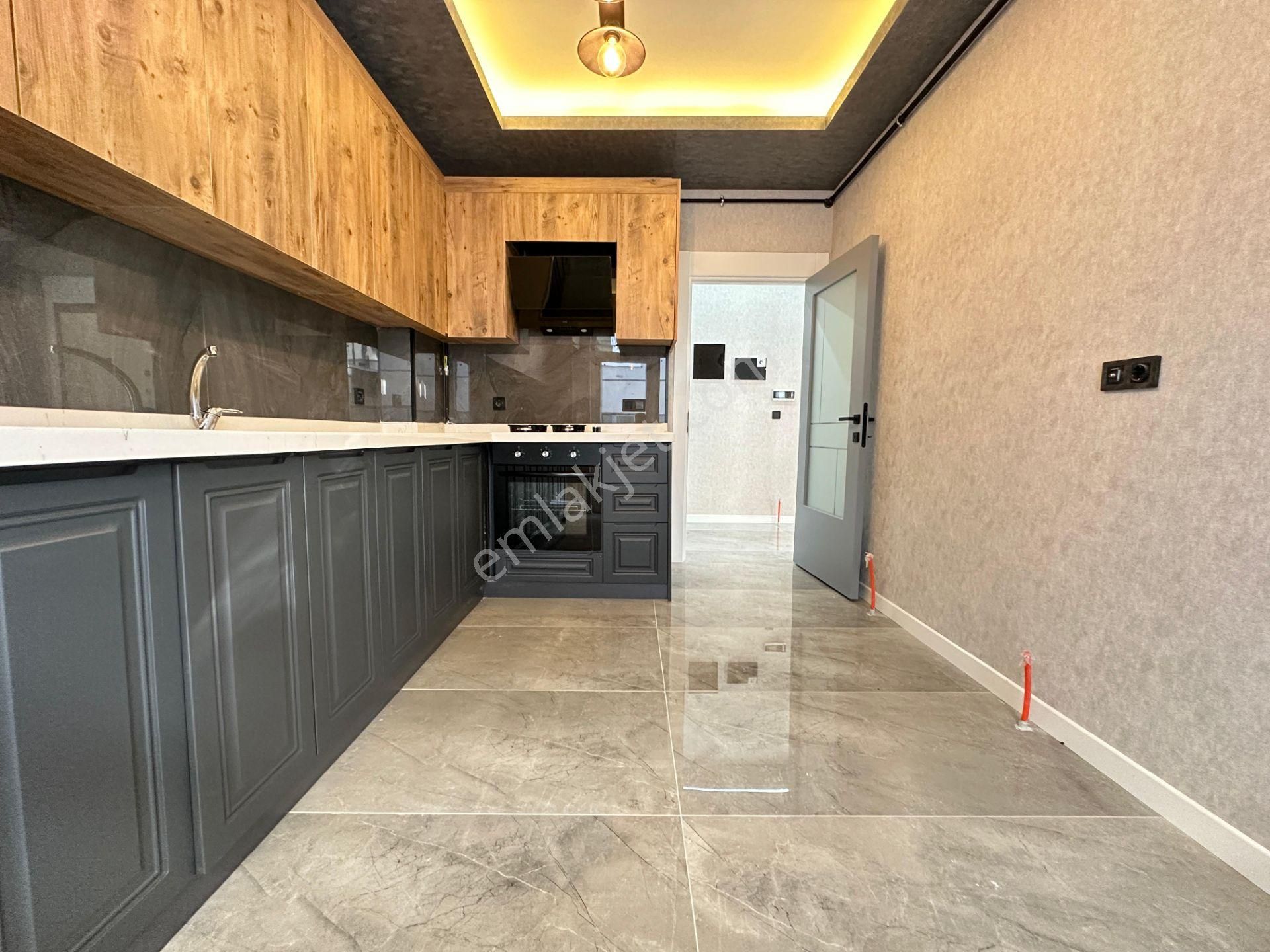 Eçiören'de Fiyatı Uygun Köşe Başı Ön Cephe Full Yapılı Sıfır 3+1 Daire - Görsel 26