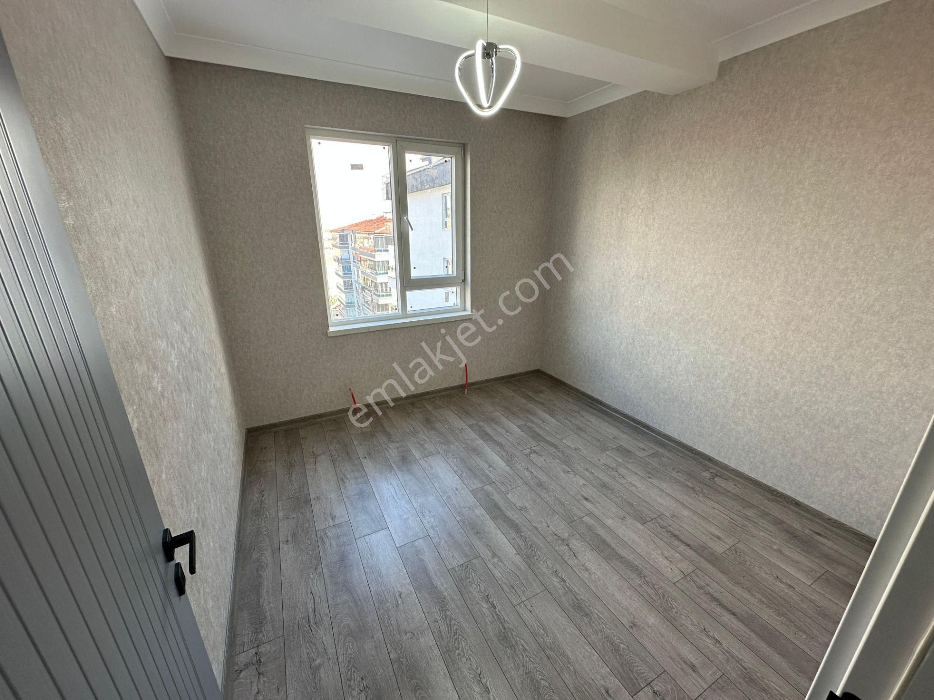 Eçiören'de Fiyatı Uygun Köşe Başı Ön Cephe Full Yapılı Sıfır 3+1 Daire - Görsel 20