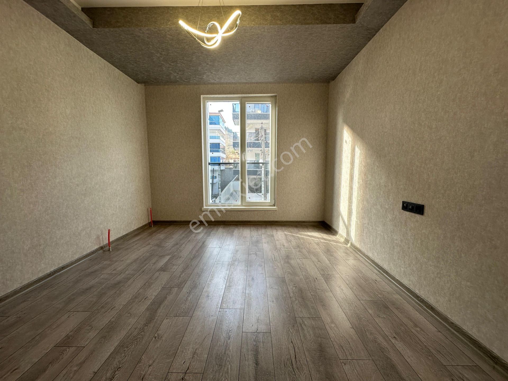 Eçiören'de Fiyatı Uygun Köşe Başı Ön Cephe Full Yapılı Sıfır 3+1 Daire - Görsel 5