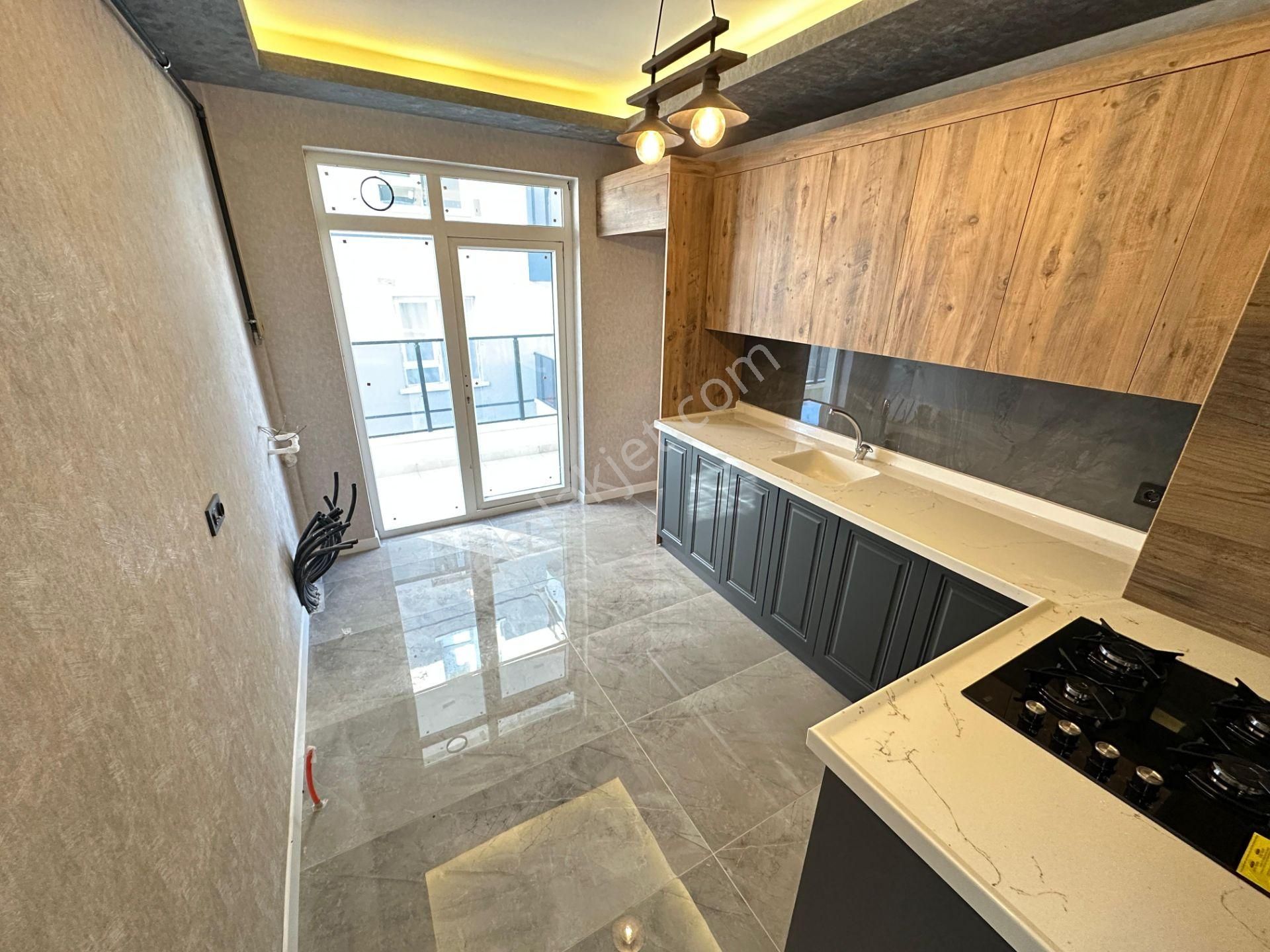 Eçiören'de Fiyatı Uygun Köşe Başı Ön Cephe Full Yapılı Sıfır 3+1 Daire - Görsel 2