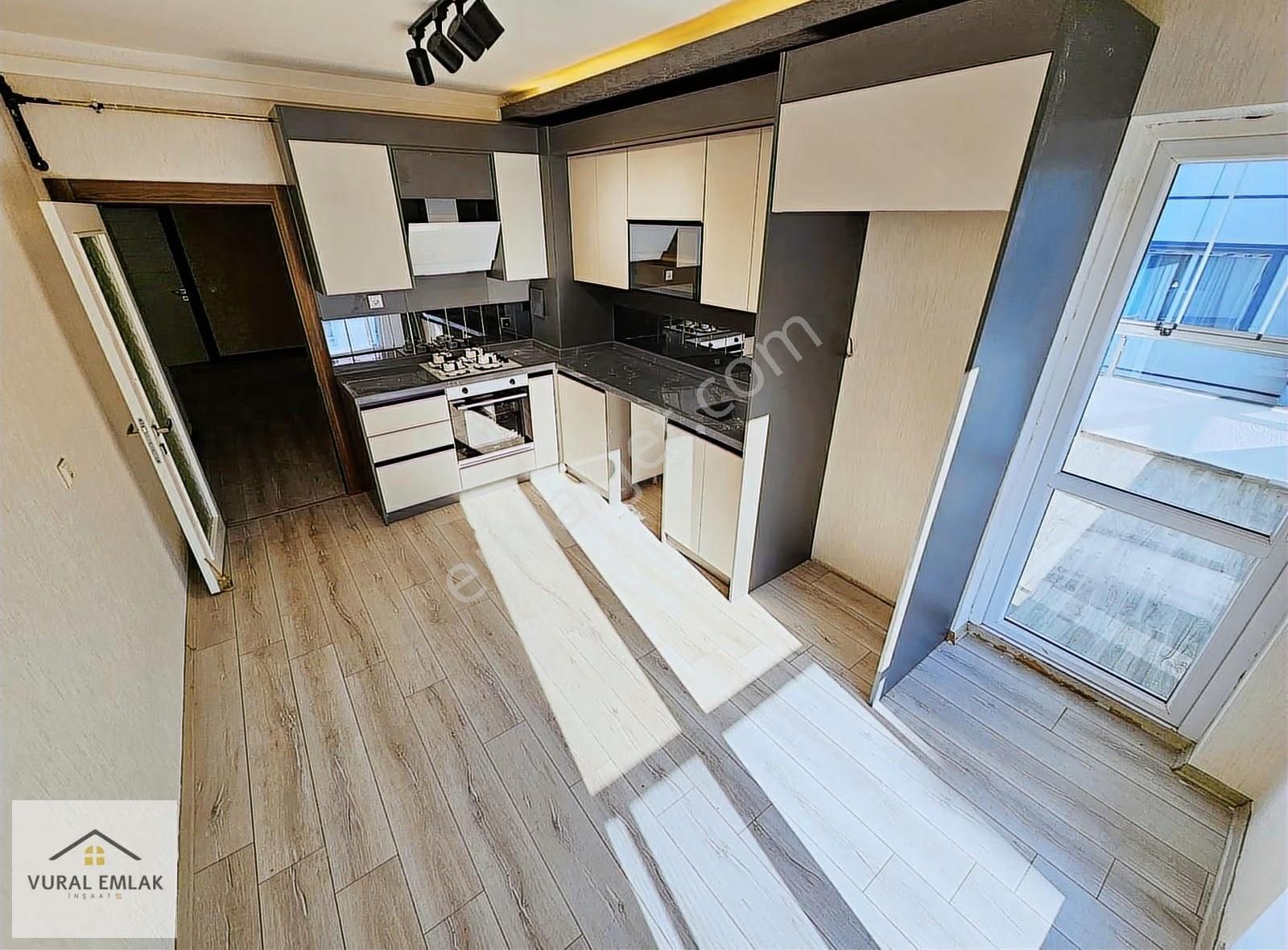 Vural'dan Devasa Genişlikte, Çift Cam Balkonlu, Full Yapılı - Görsel 11