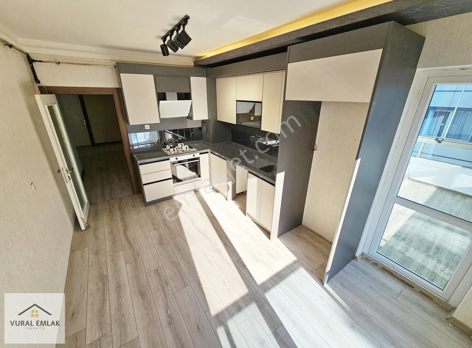Vural'dan Devasa Genişlikte, Çift Cam Balkonlu, Full Yapılı - Görsel 29