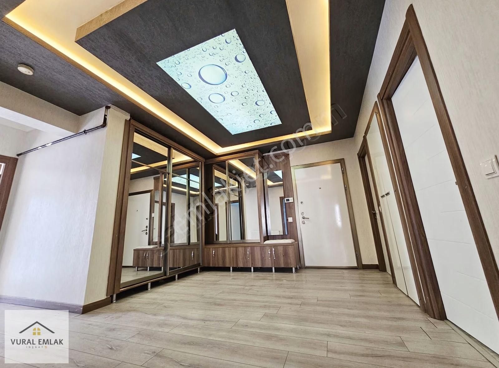 Vural'dan Devasa Genişlikte, Çift Cam Balkonlu, Full Yapılı