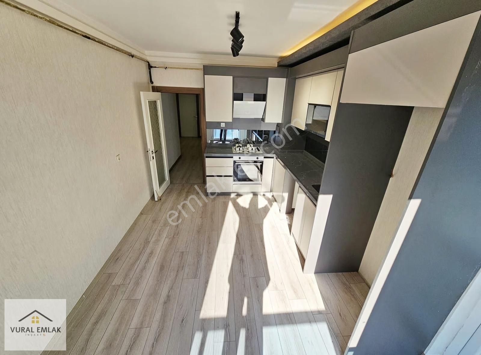 Vural'dan Devasa Genişlikte, Çift Cam Balkonlu, Full Yapılı - Görsel 18