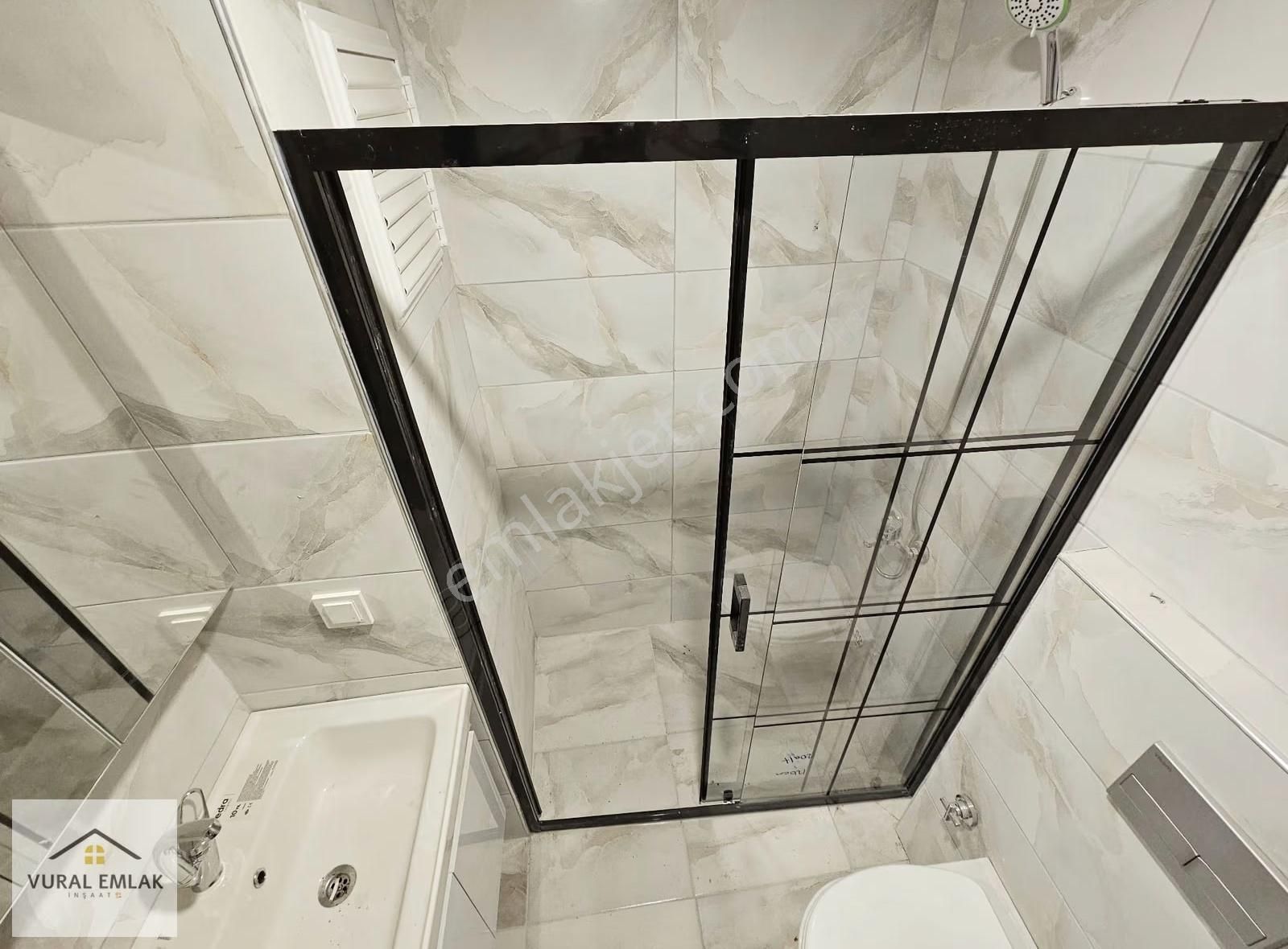 Vural'dan 4+1, İskanlı, Geniş Oturuma Sahip 4+1 Sıfır Daire - Görsel 18