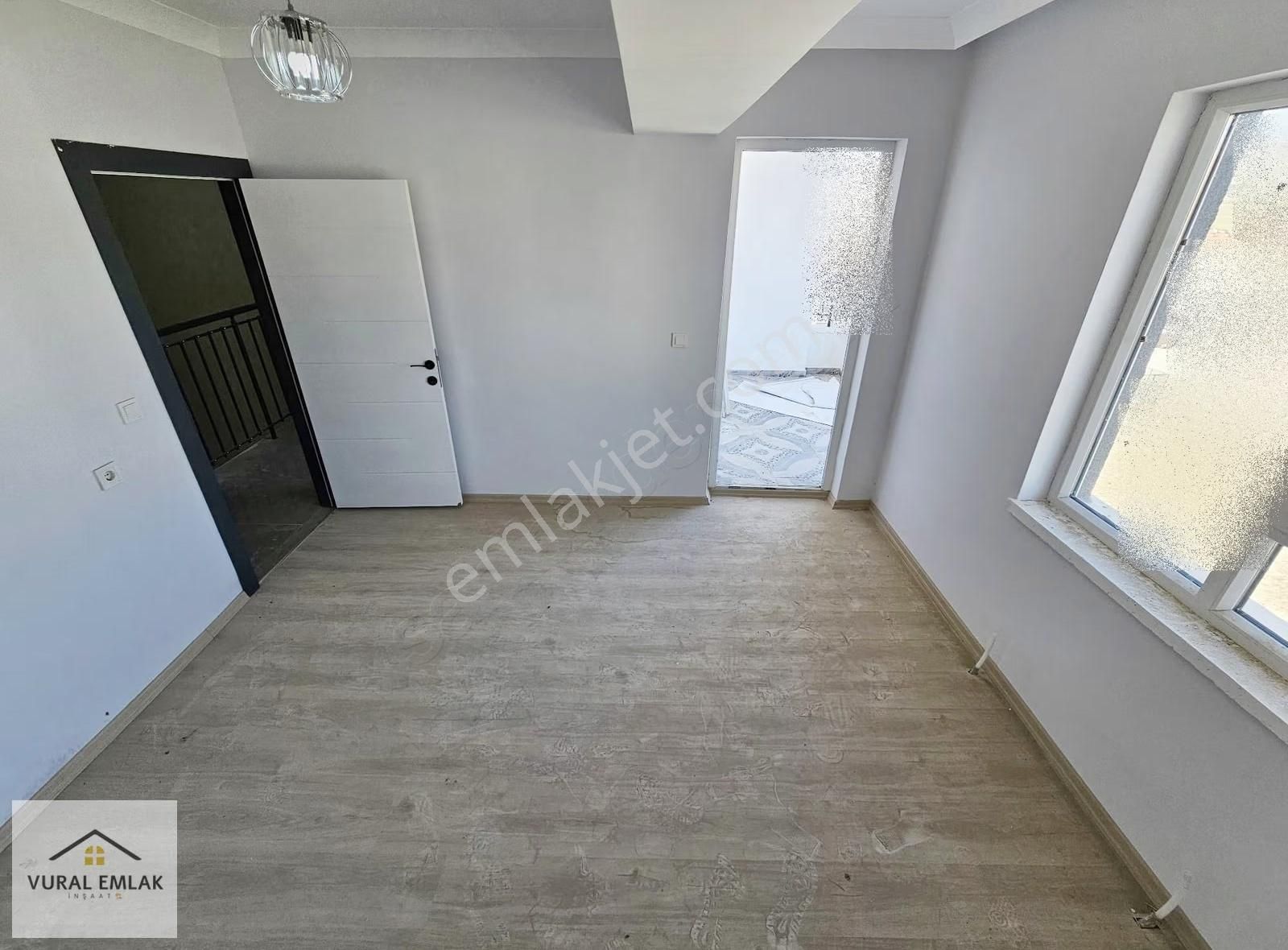 Vural'dan 4+1, İskanlı, Geniş Oturuma Sahip 4+1 Sıfır Daire - Görsel 32