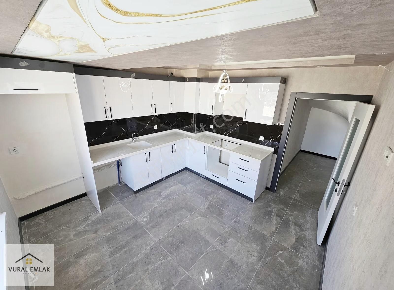 Vural'dan 4+1, İskanlı, Geniş Oturuma Sahip 4+1 Sıfır Daire - Görsel 26