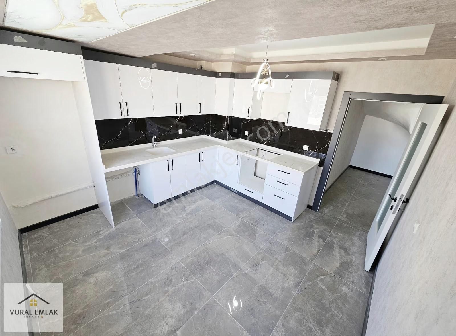 Vural'dan 4+1, İskanlı, Geniş Oturuma Sahip 4+1 Sıfır Daire - Görsel 11