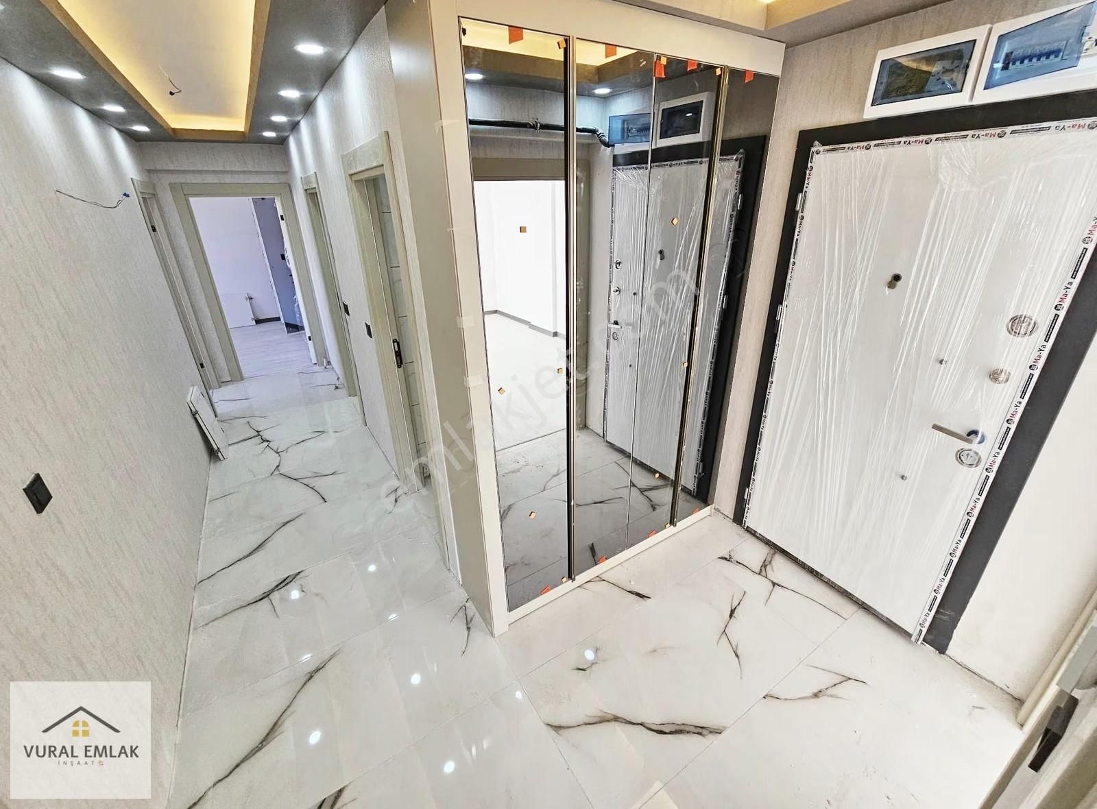 Vural'dan Ara Katta, Teras Balkonlu E. Banyolu 2+1 Fırsat Daire - Görsel 23