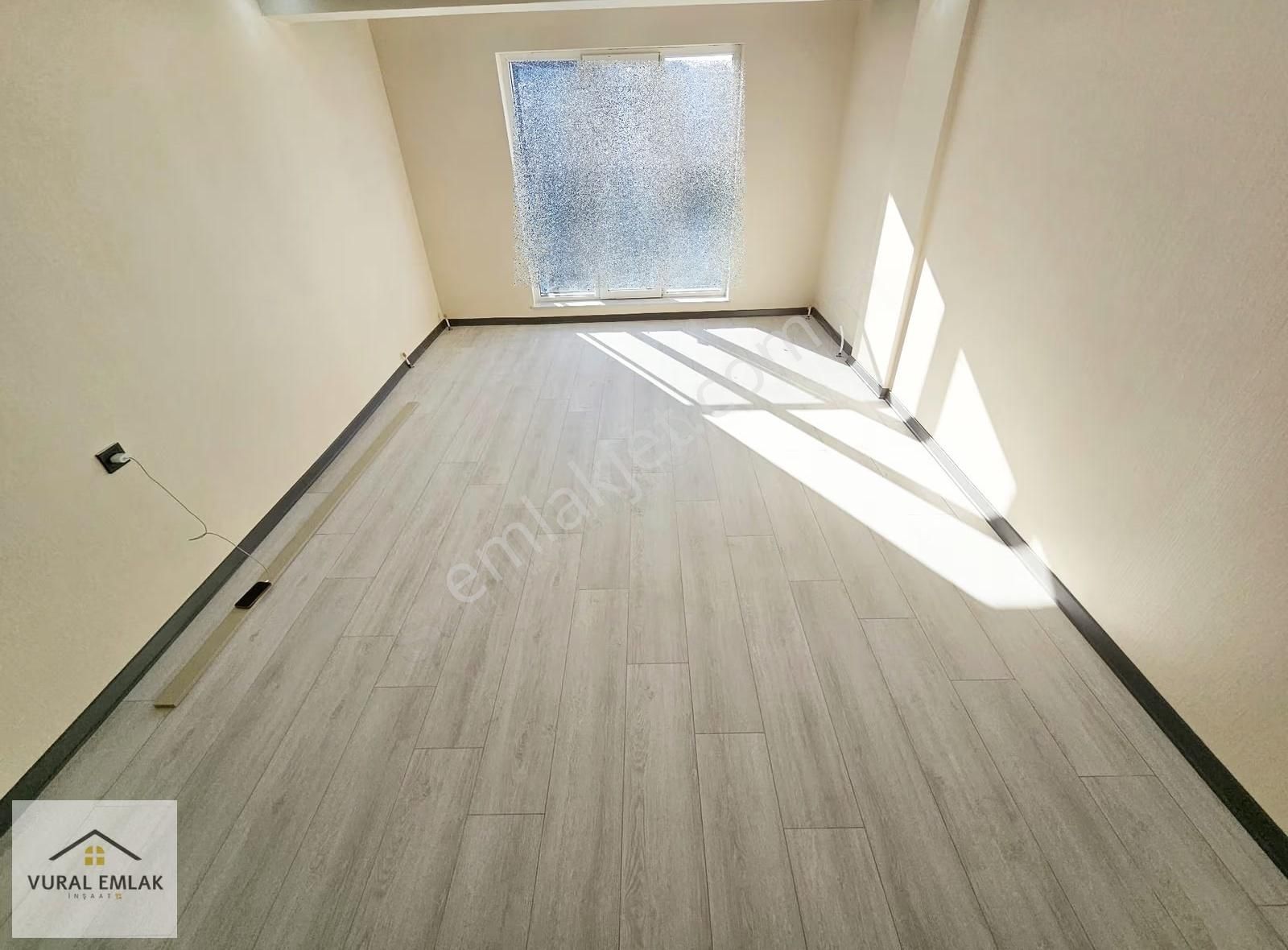 Vural'dan Ara Katta, Teras Balkonlu E. Banyolu 2+1 Fırsat Daire - Görsel 14