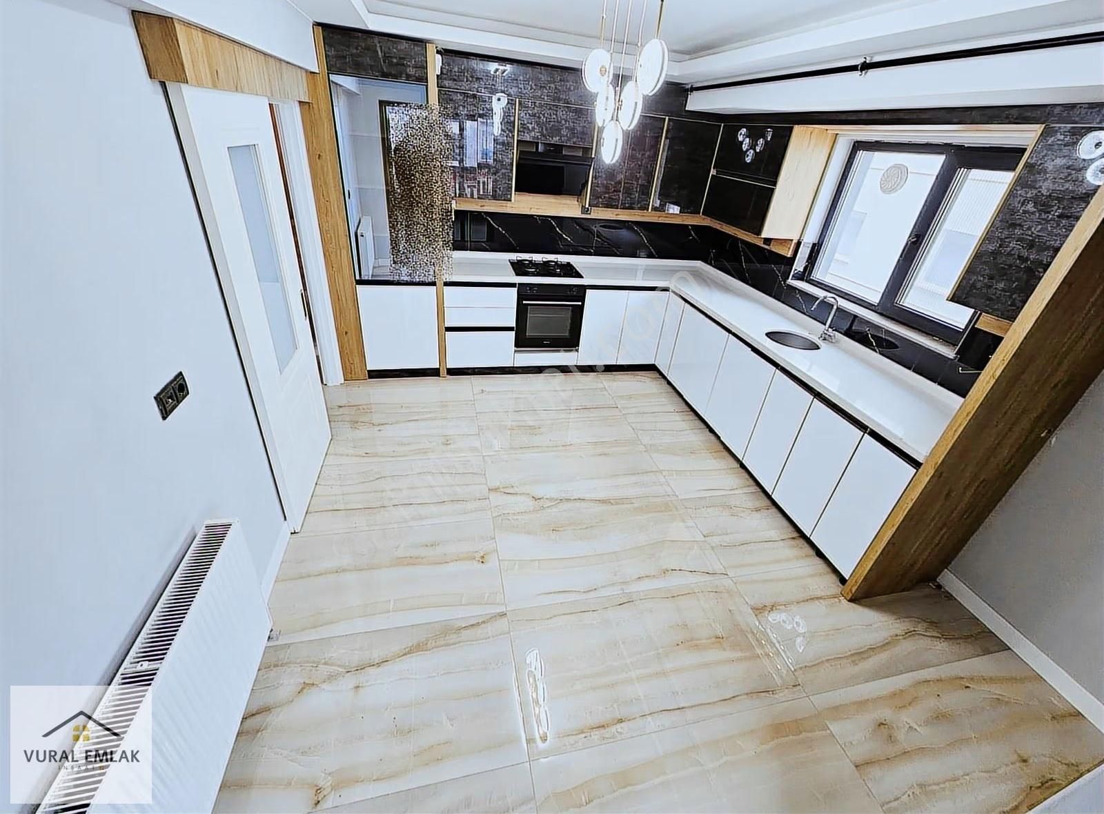 Vural'dan Full Yapılı Masrafsız İskanlı 3+1 Ultra Lüx Daire - Görsel 9