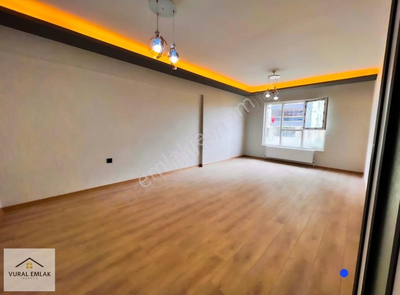 Vural Emlaktan 3+1 İskanlı Site İçerisinde Mevlana Mh 145m2 Acil - Görsel 25