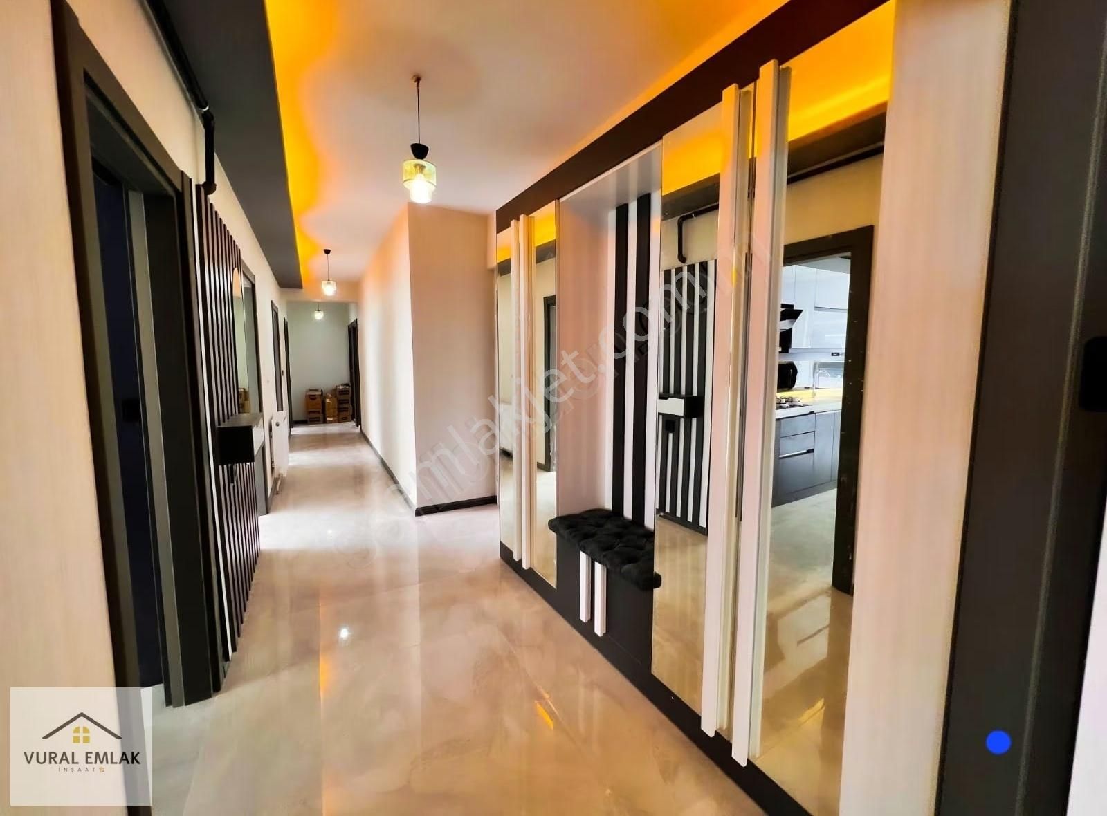 Vural Emlaktan 3+1 İskanlı Site İçerisinde Mevlana Mh 145m2 Acil - Görsel 24