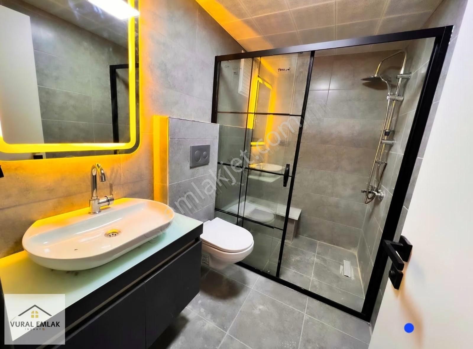 Vural Emlaktan 3+1 İskanlı Site İçerisinde Mevlana Mh 145m2 Acil - Görsel 16