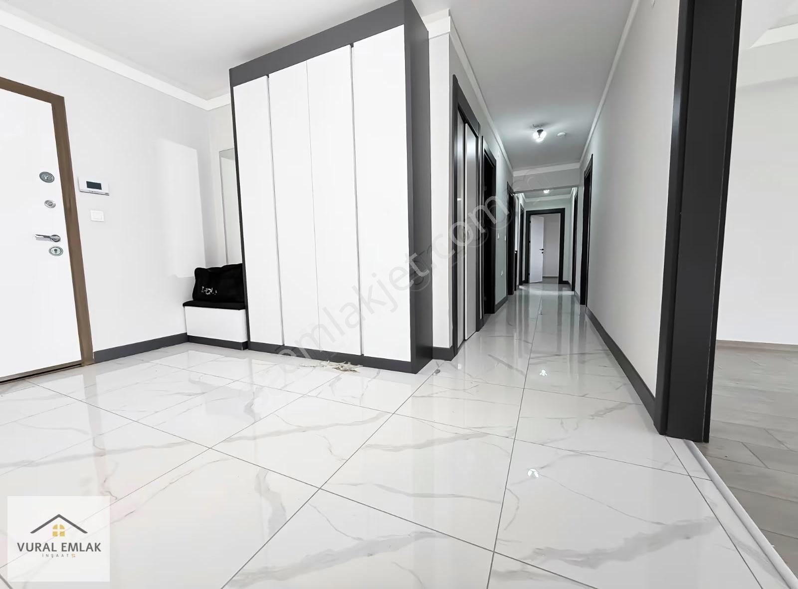 Vural,dan Site İçerisinde Kilerli E.banyolu G.odalı 160m2 İskanl - Görsel 14