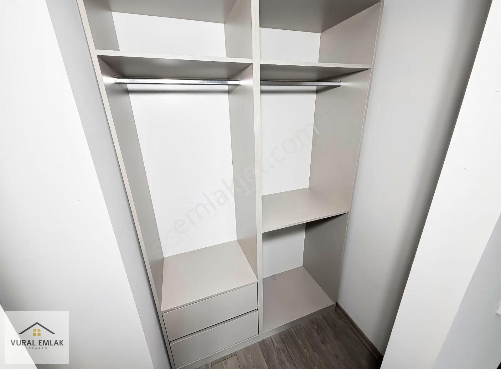 Vural,dan Site İçerisinde Kilerli E.banyolu G.odalı 160m2 İskanl - Görsel 3