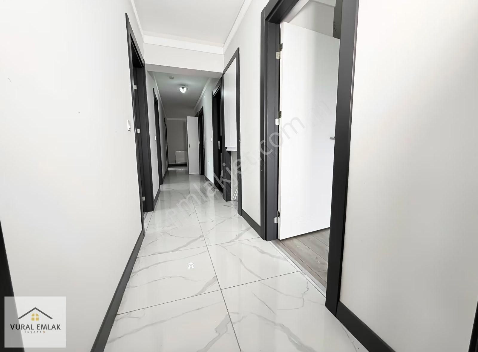 Vural,dan Site İçerisinde Kilerli E.banyolu G.odalı 160m2 İskanl - Görsel 7