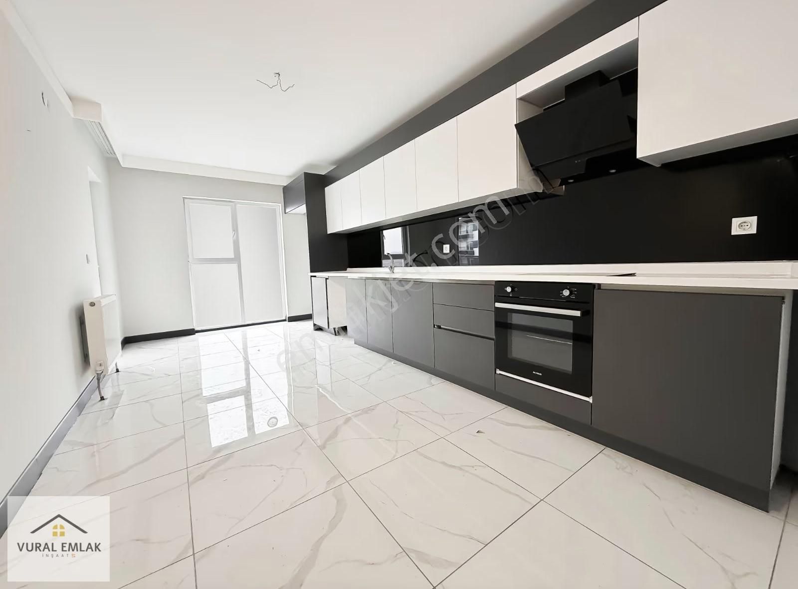 Vural,dan Site İçerisinde Kilerli E.banyolu G.odalı 160m2 İskanl - Görsel 15
