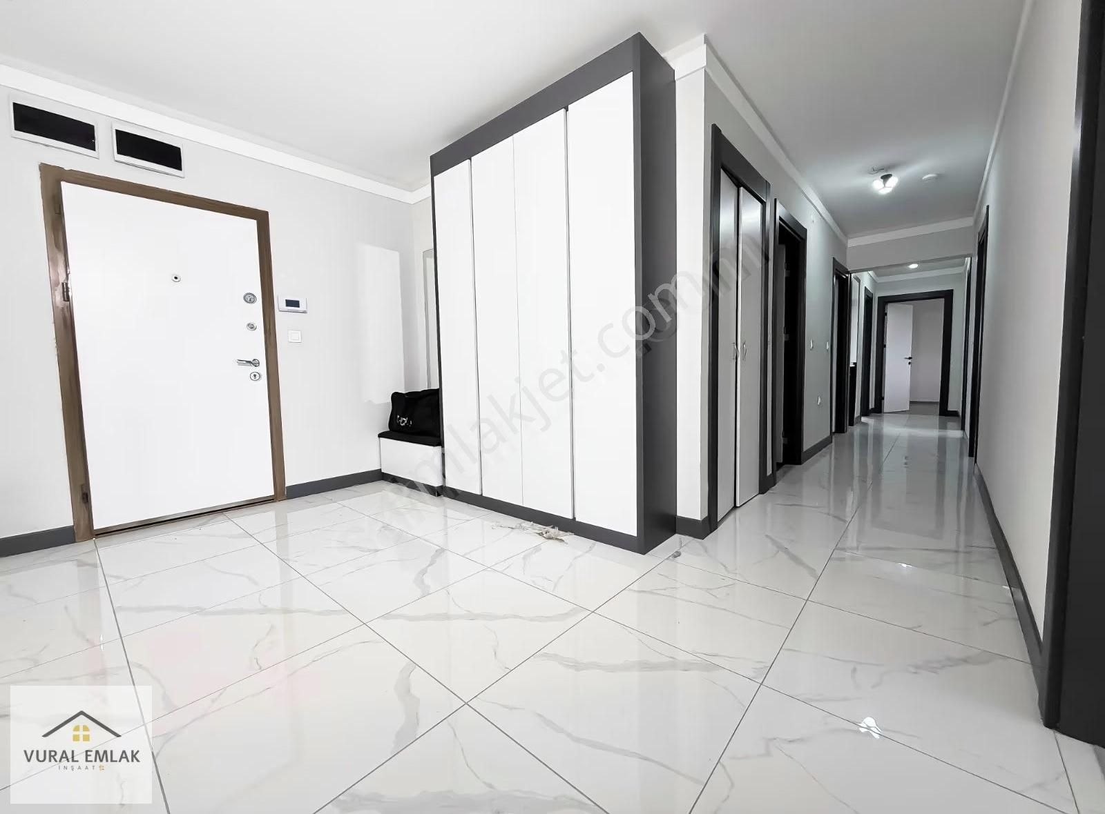 Vural,dan Site İçerisinde Kilerli E.banyolu G.odalı 160m2 İskanl - Görsel 18