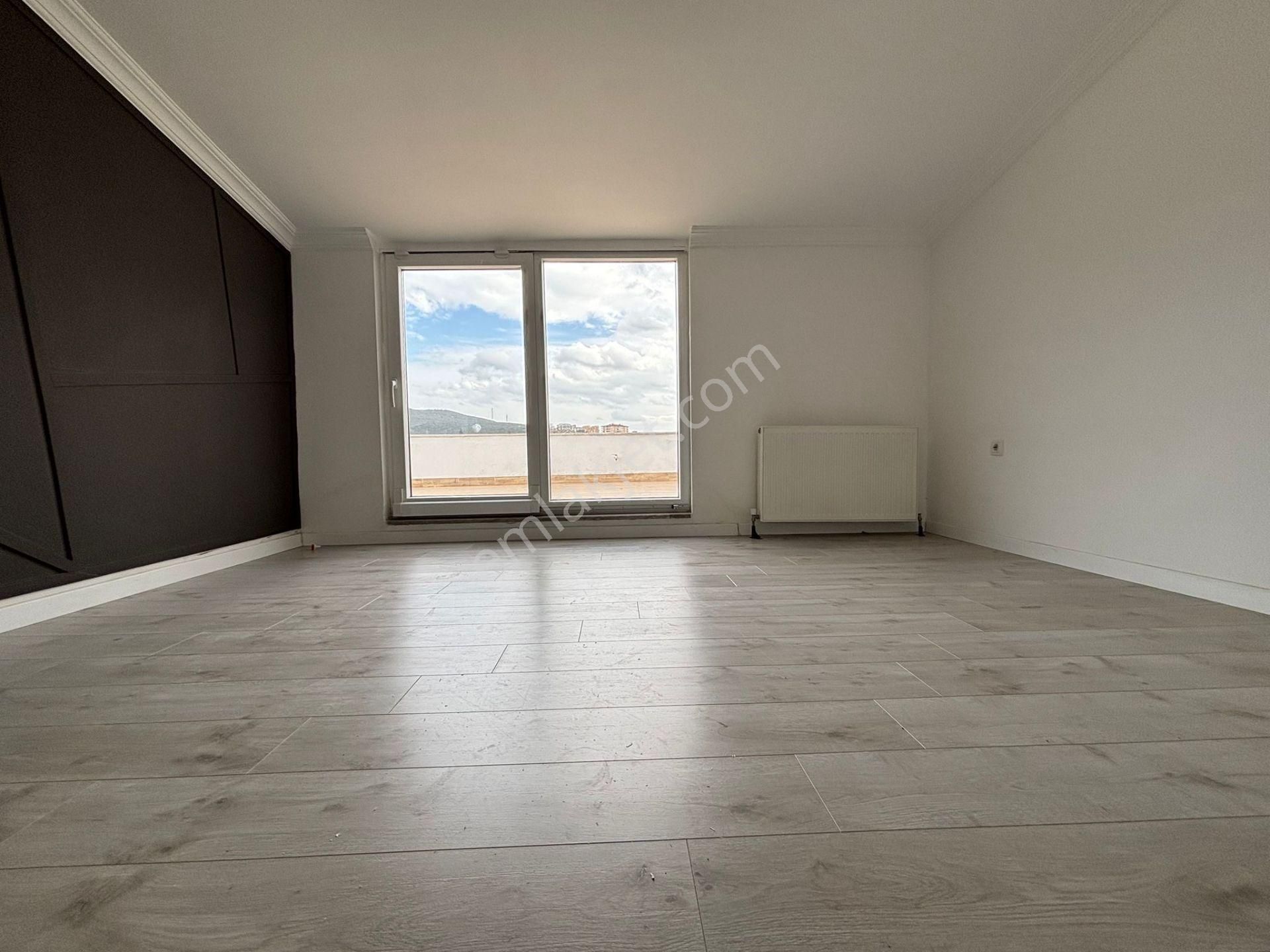 Mera Emlaktan Kadıköy Mh. Havuzlu K.otoparklı 6+1 Dubleks Daire - Görsel 2