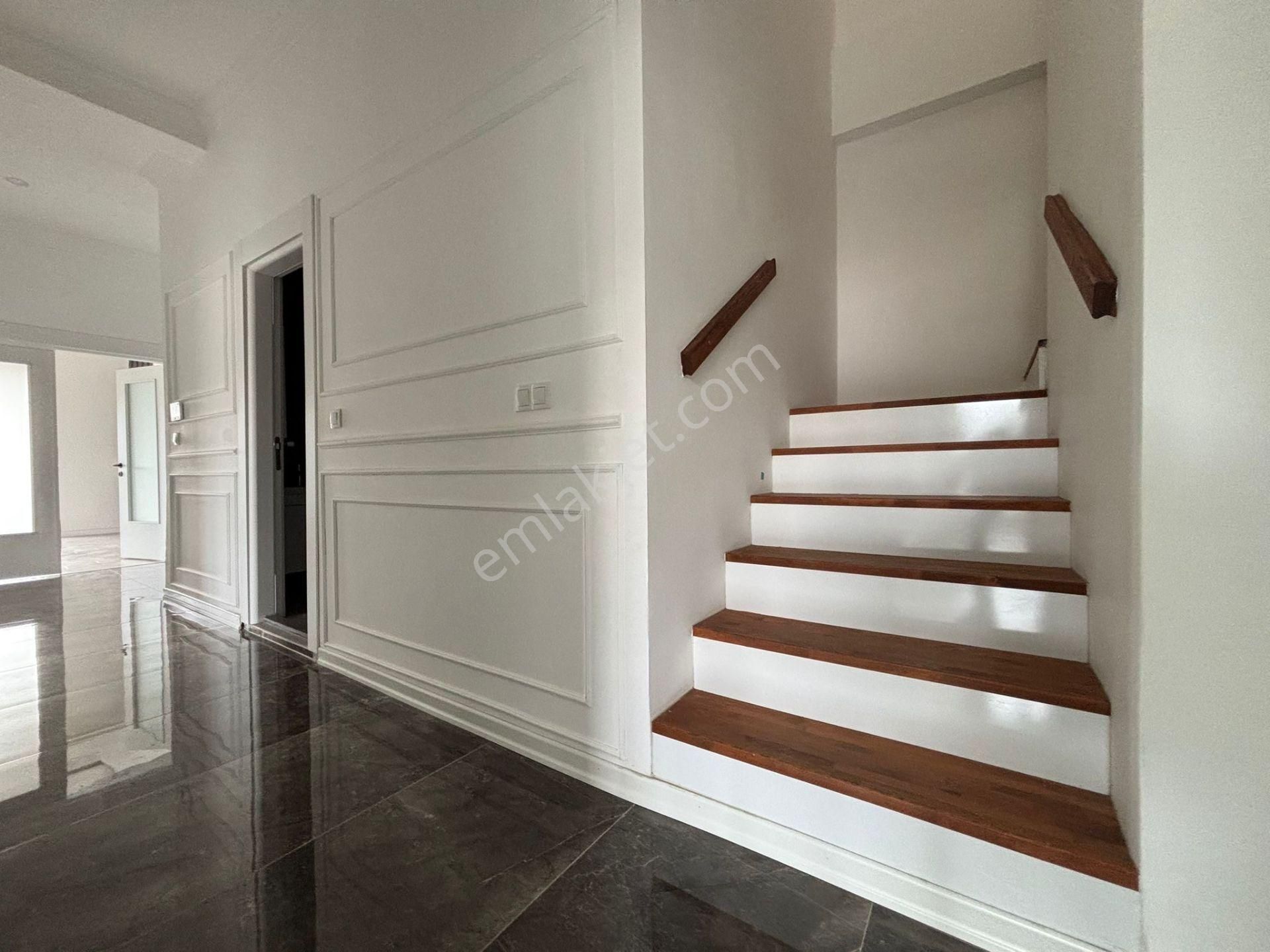 Mera Emlaktan Kadıköy Mh. Havuzlu K.otoparklı 6+1 Dubleks Daire - Görsel 18