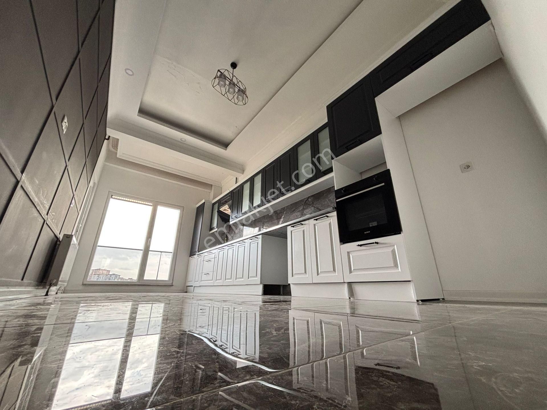 Mera Emlaktan Kadıköy Mh. Havuzlu K.otoparklı 6+1 Dubleks Daire - Görsel 22