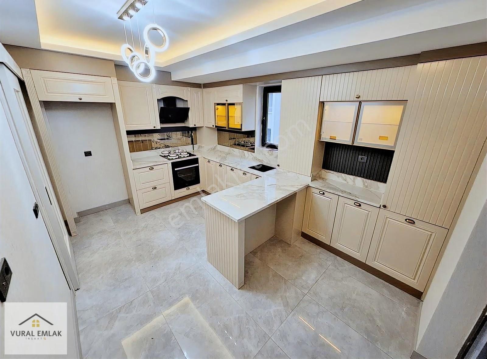 Vural,dan %80 Kredi İmkanı Ada Mutfaklı Şık Tasarım 4+1 İskanlı
