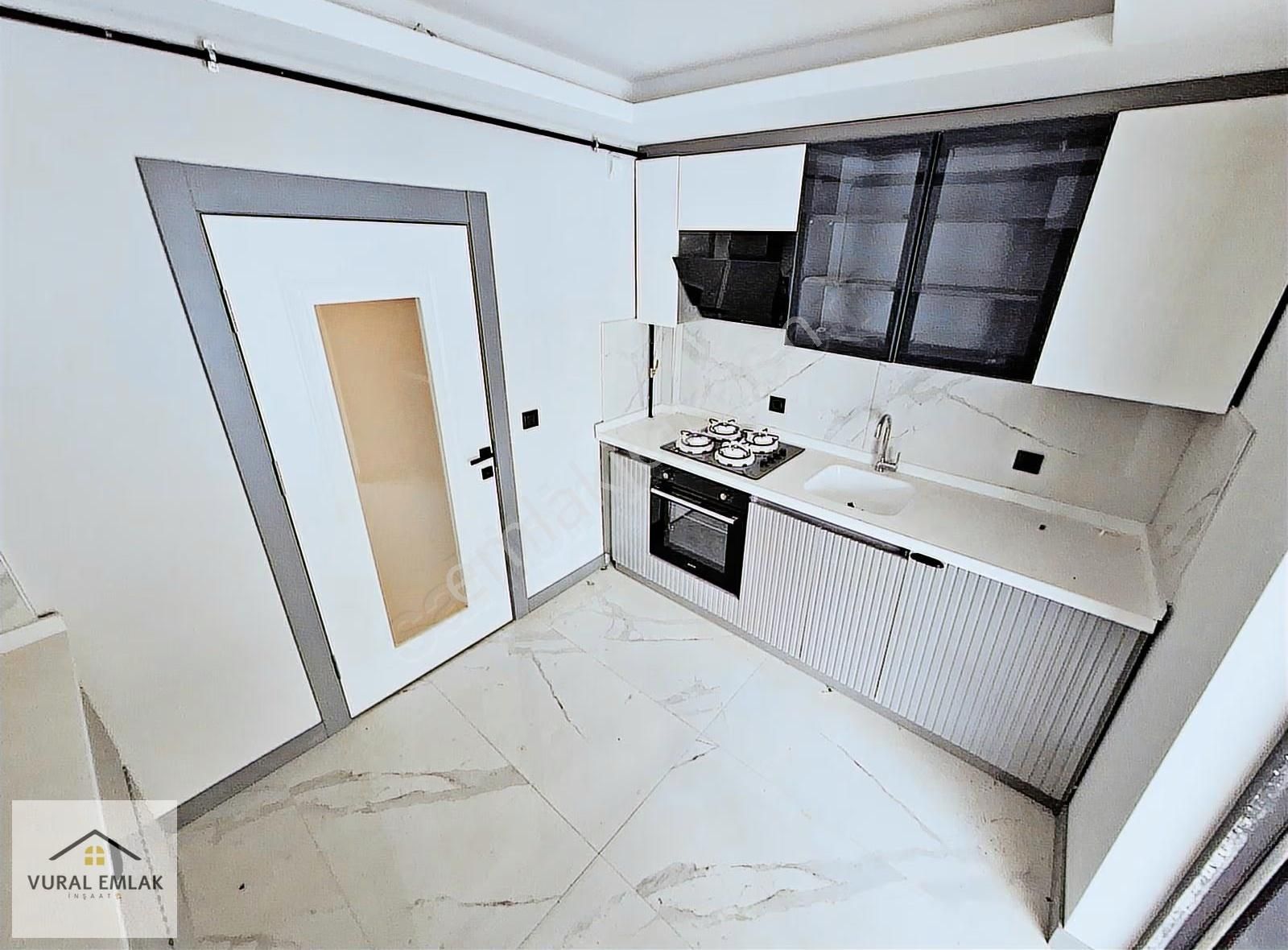 Vural'dan 29 Ekim'de Kombi, Petek, Ankastreli 3+1 Y. Giriş Daire