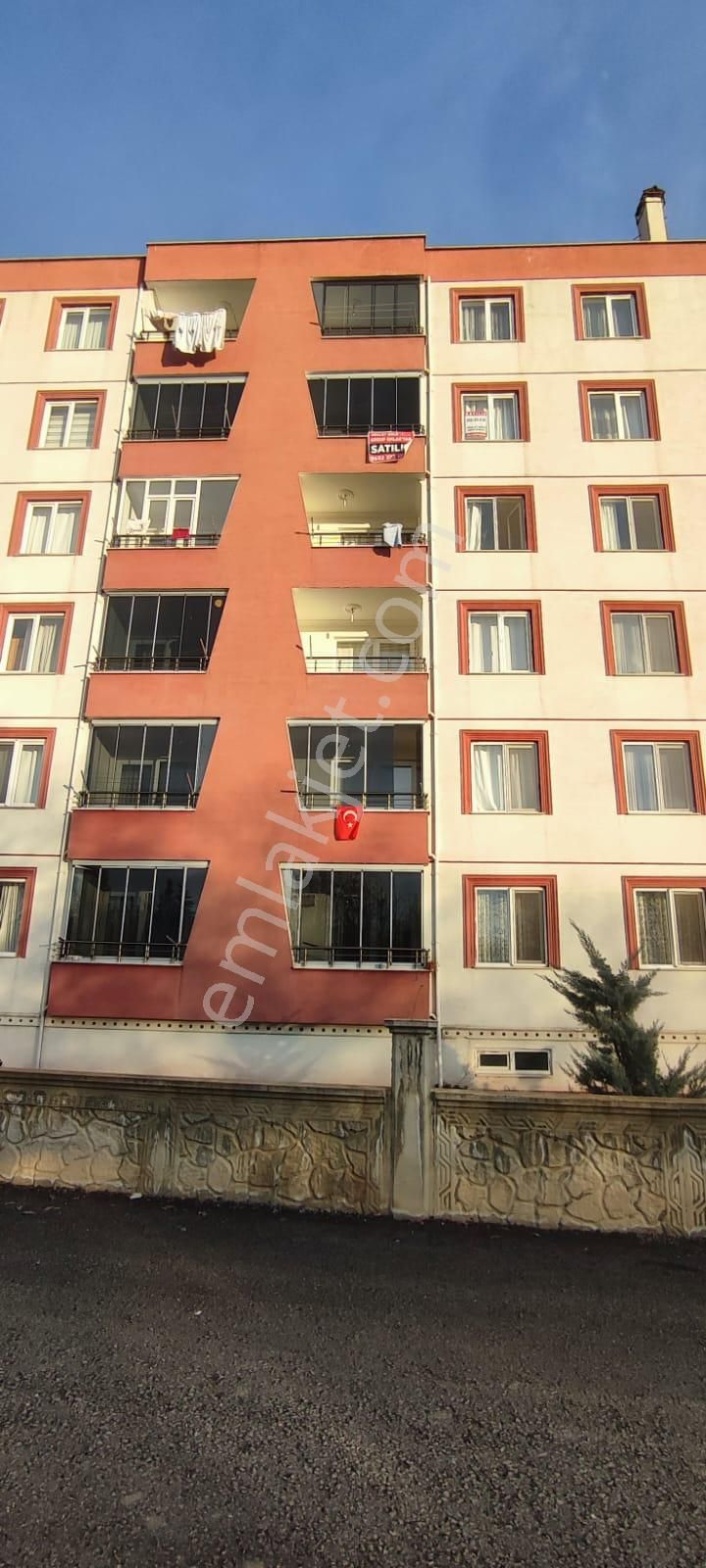 Adalet Gold Group Emlaktan Satılık 3+1 Merkezi Konum Dairemiz Arakatta Doğalgazlı