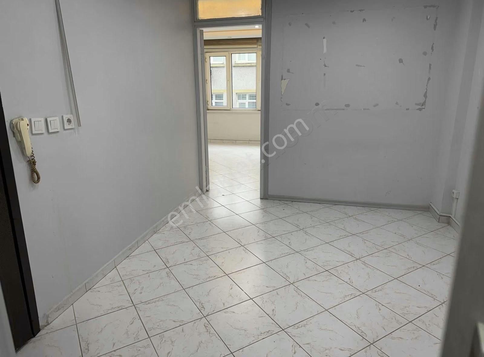 (arslan Emlak) Fevzi Paşa Cd. 10m Mesafede - Görsel 4