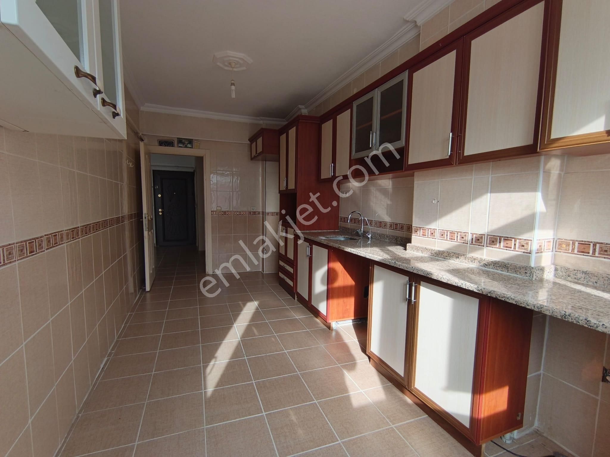 Çekmeköy Hamidiye Mh Mira Evlerine Komşu Kiralık 3+1 130m² Daire - Görsel 6