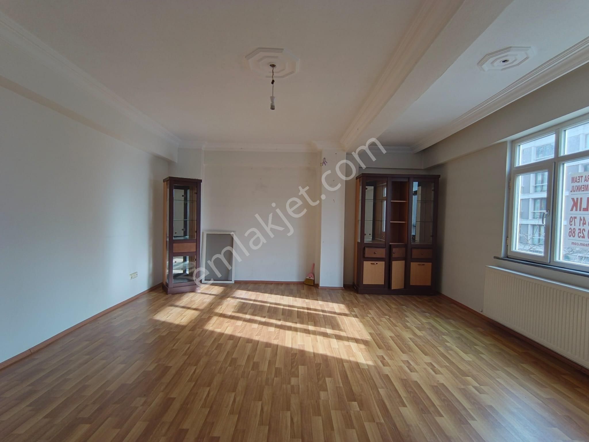 Çekmeköy Hamidiye Mh Mira Evlerine Komşu Kiralık 3+1 130m² Daire - Görsel 2