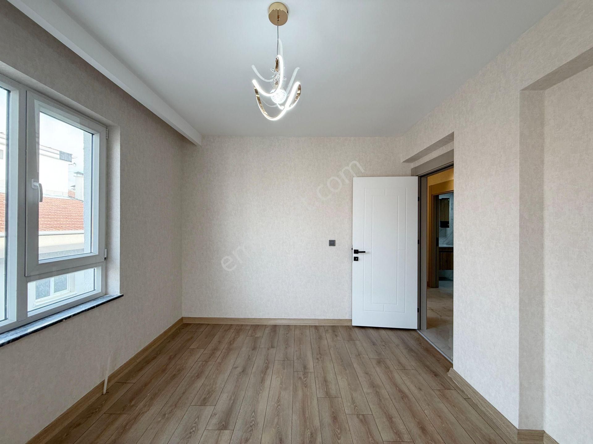 Öz'maşallah.dan Mükemmel Konum'da Güney Cephe Teras Balkonlu 3+1 - Görsel 21