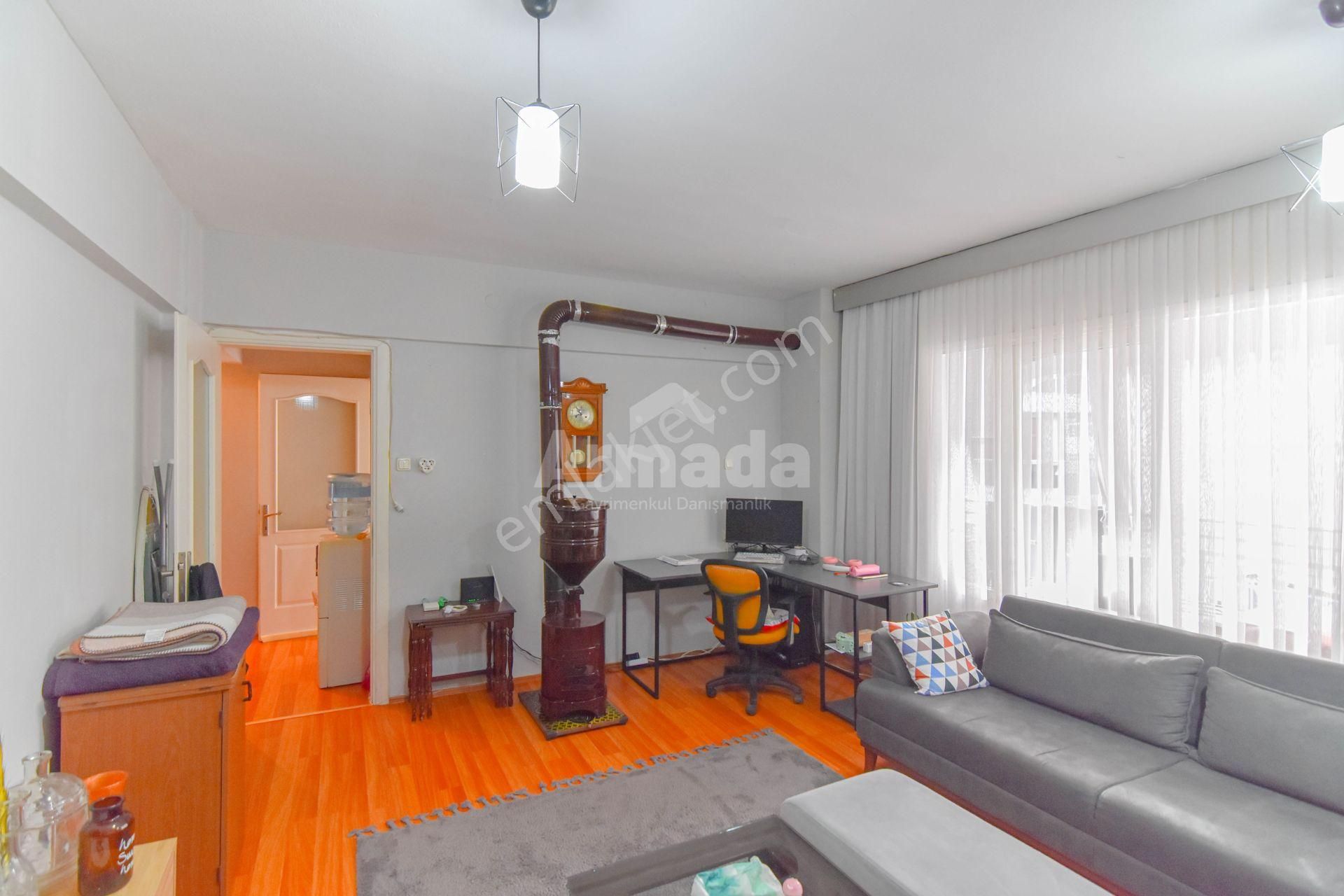 Kuşadası Şehir Merkezi'nde Sahile 300 Metre Satılık Daire - Görsel 4