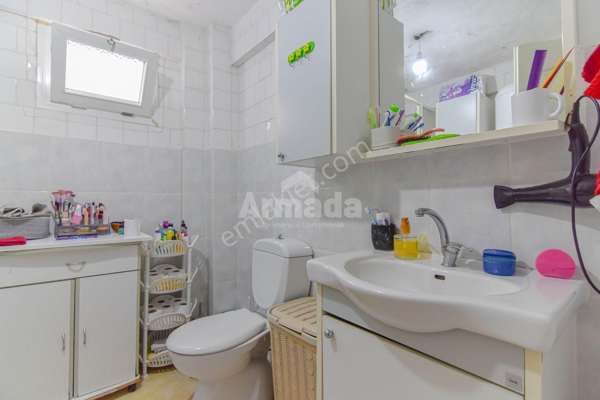 Kuşadası Şehir Merkezi'nde Sahile 300 Metre Satılık Daire - Görsel 12