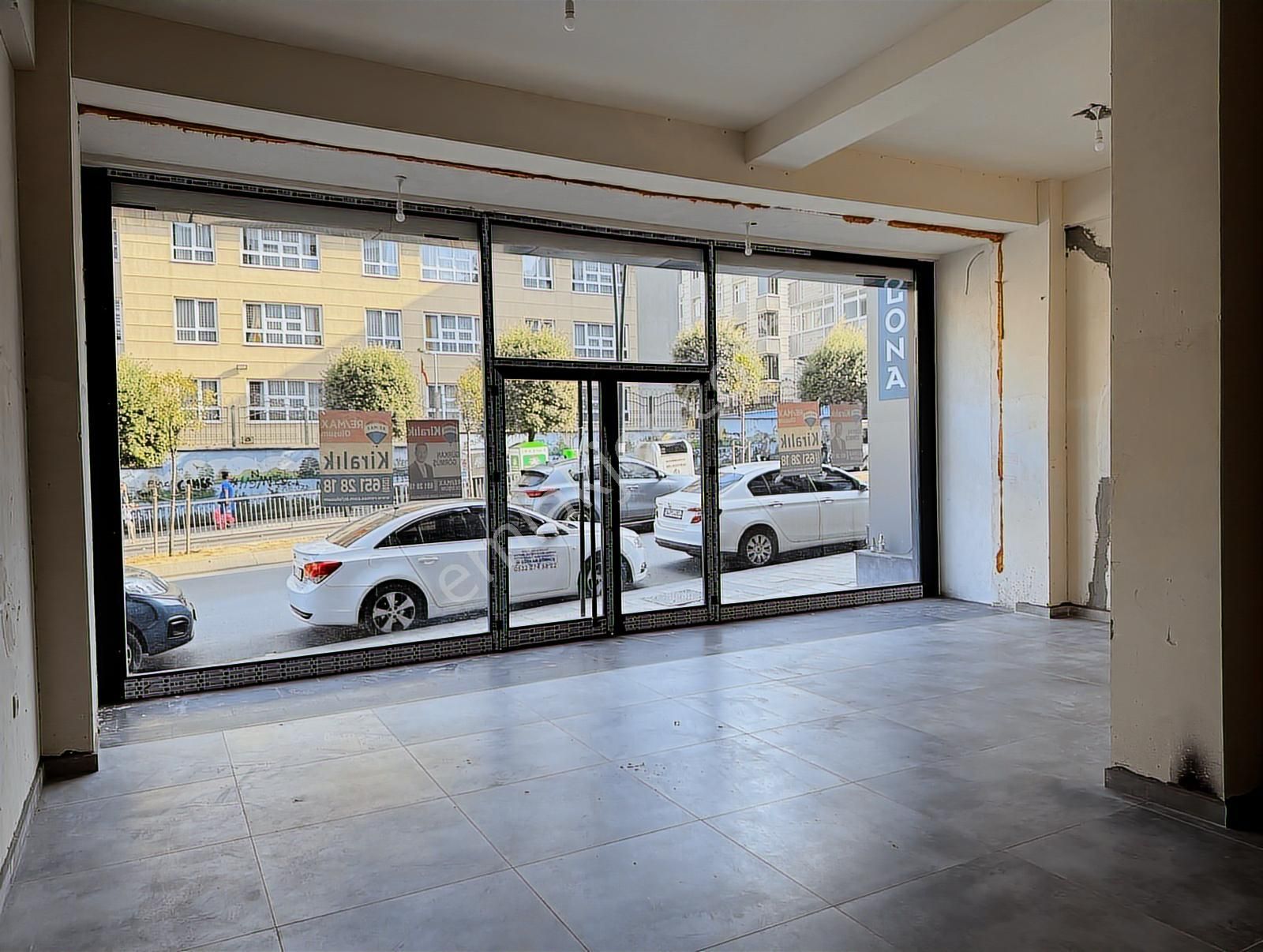 Gop Ordu Caddesi Dörtyol 3 Katlı 260m² Kapalı Alan Yüksek Tavan - Görsel 19