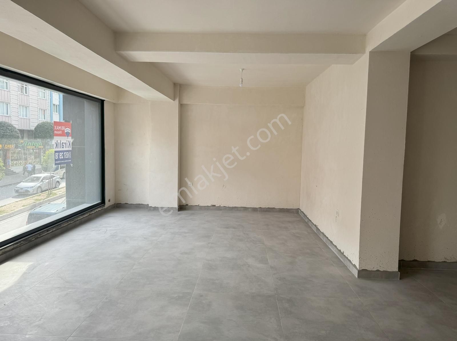 Gop Ordu Caddesi Dörtyol 3 Katlı 260m² Kapalı Alan Yüksek Tavan - Görsel 3