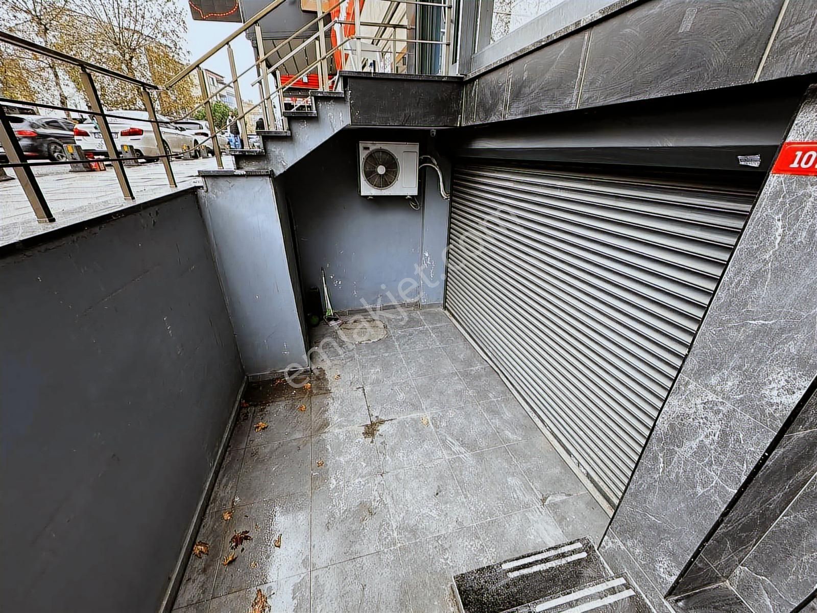 Ataşehir Örnek Mh. Şht Cahar Dudayev Cad.üzerinde Satılık Dükkan - Görsel 6