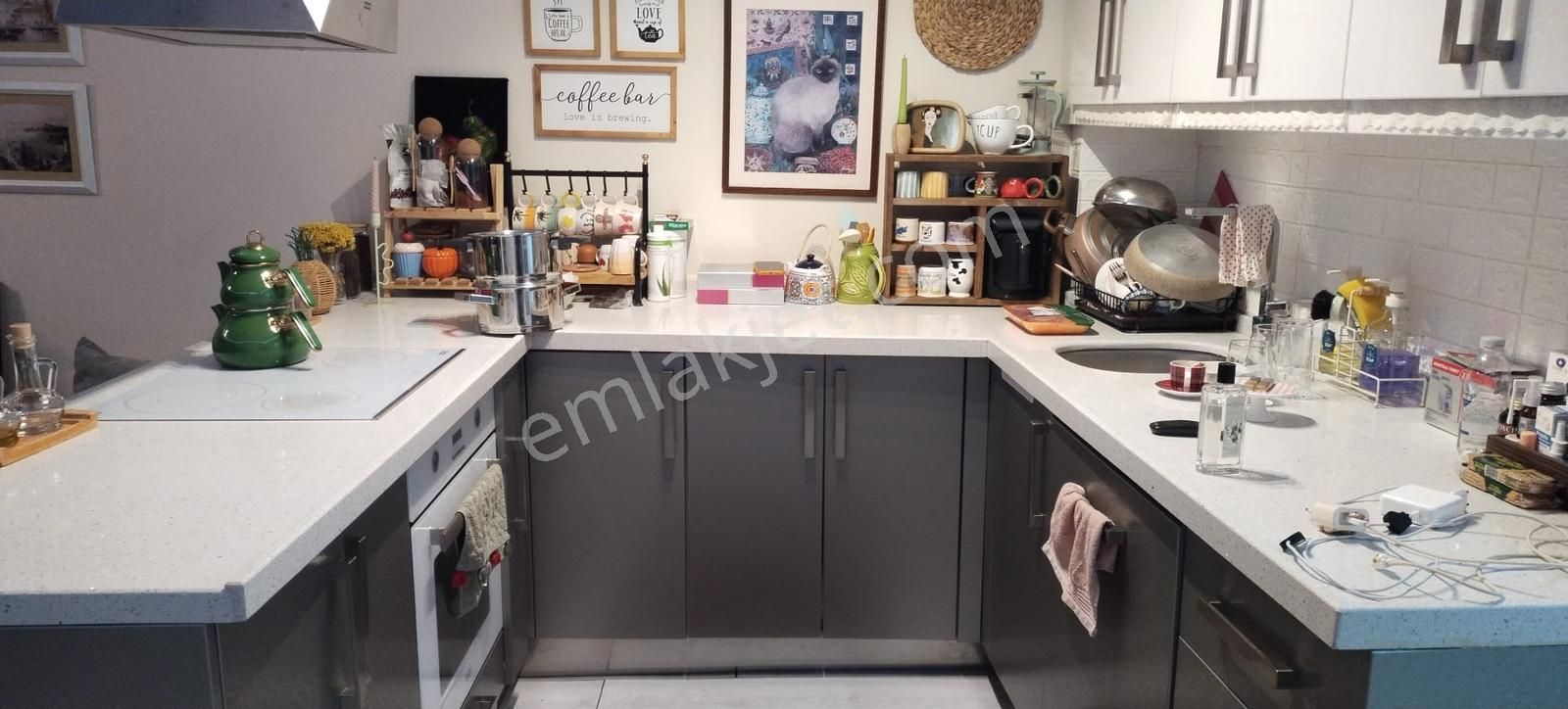 Üsküdar Merkezde Satılık, Full Eşyalı 1+1 Daire - Görsel 3