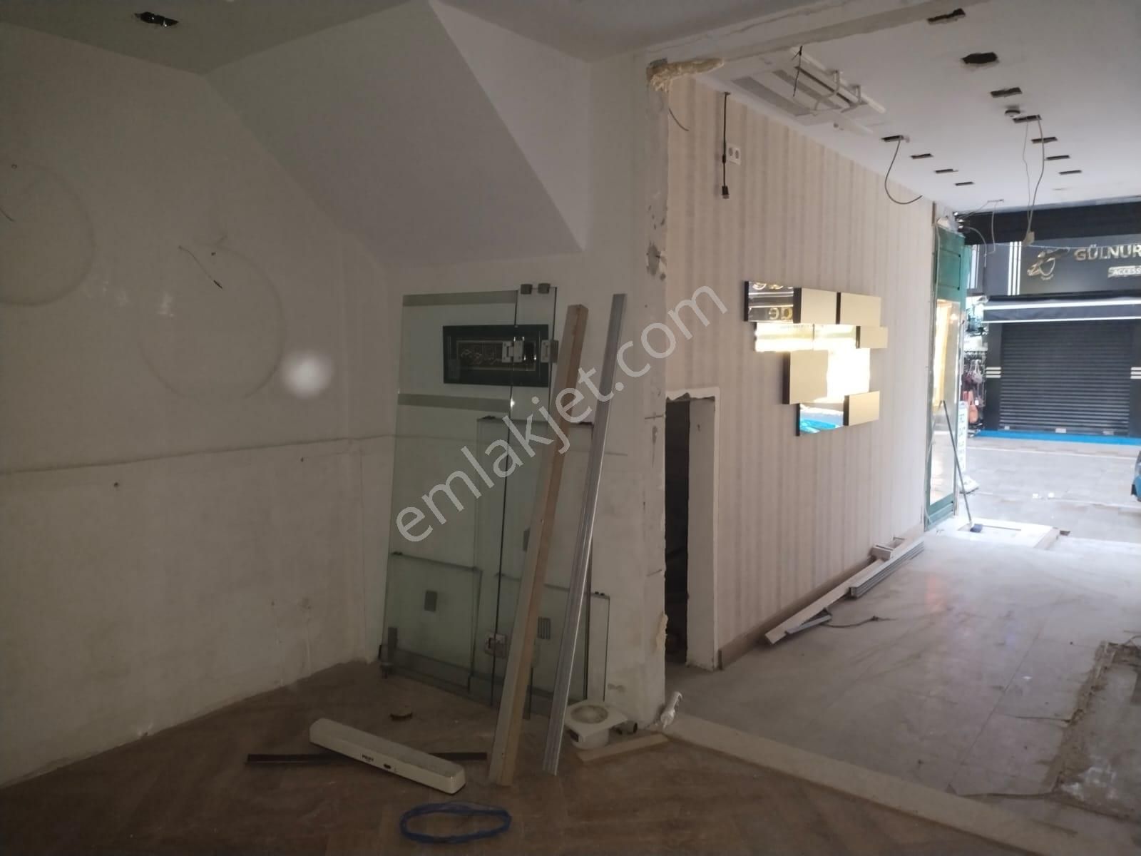 Kartal Ankara Caddesinde Kiralık 40 M2 Dükkan - Görsel 23