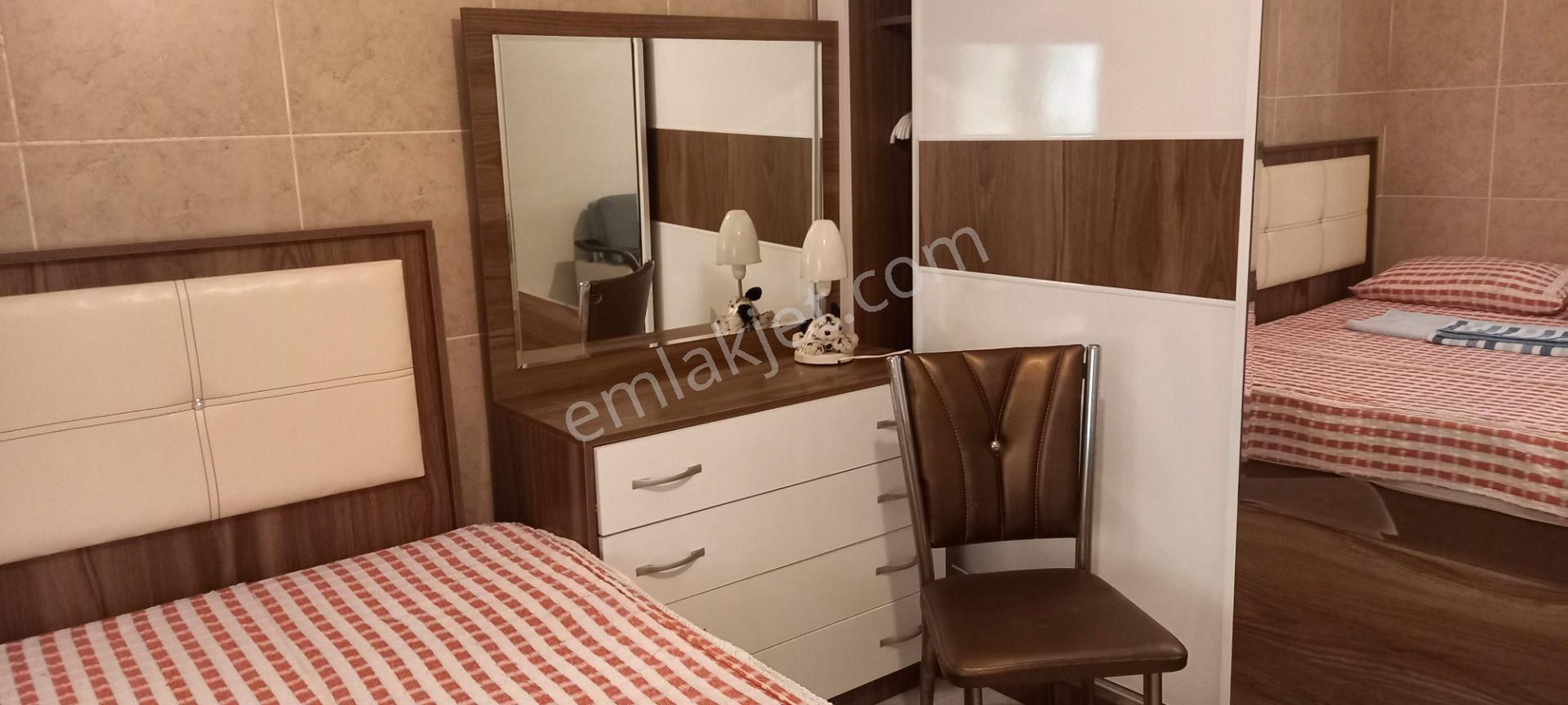 Kuşadası Karaova Mevki 4 Aylık Havuzlu Güvenlikli Sitede 1+1 Full Eşyalı Plaj 1 Km Kiralık Yazlık - Görsel 21